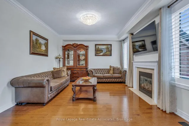 26 Silver Pond Dr, Halton Hills 5