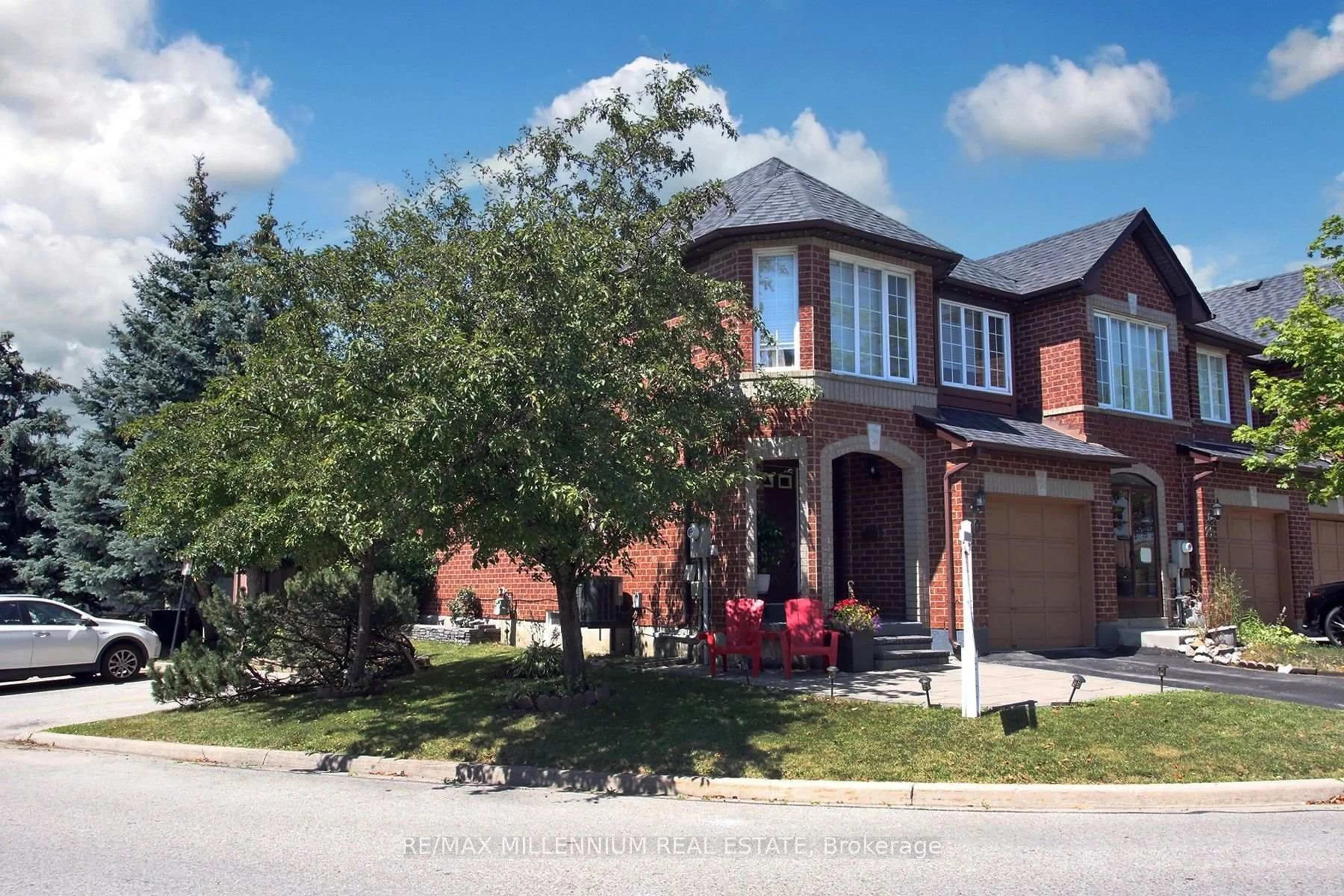 Home with brick exterior material, street for 20 Kenwood Dr #20, Brampton Ontario L6X 4P5