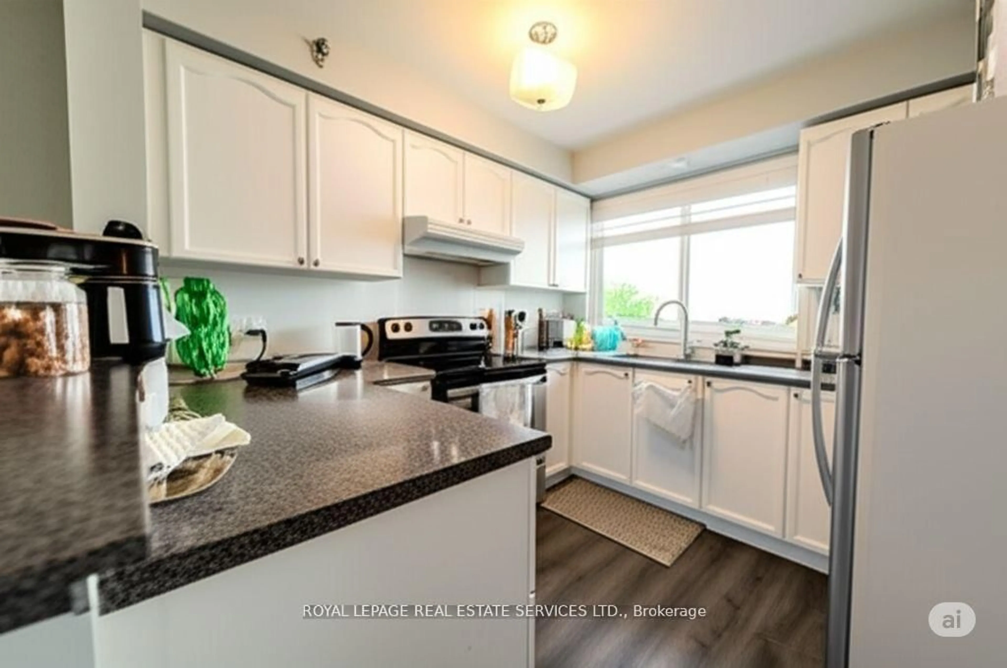 Standard kitchen, wood/laminate floor for 4450 Fairview St #406, Burlington Ontario L7L 7K7