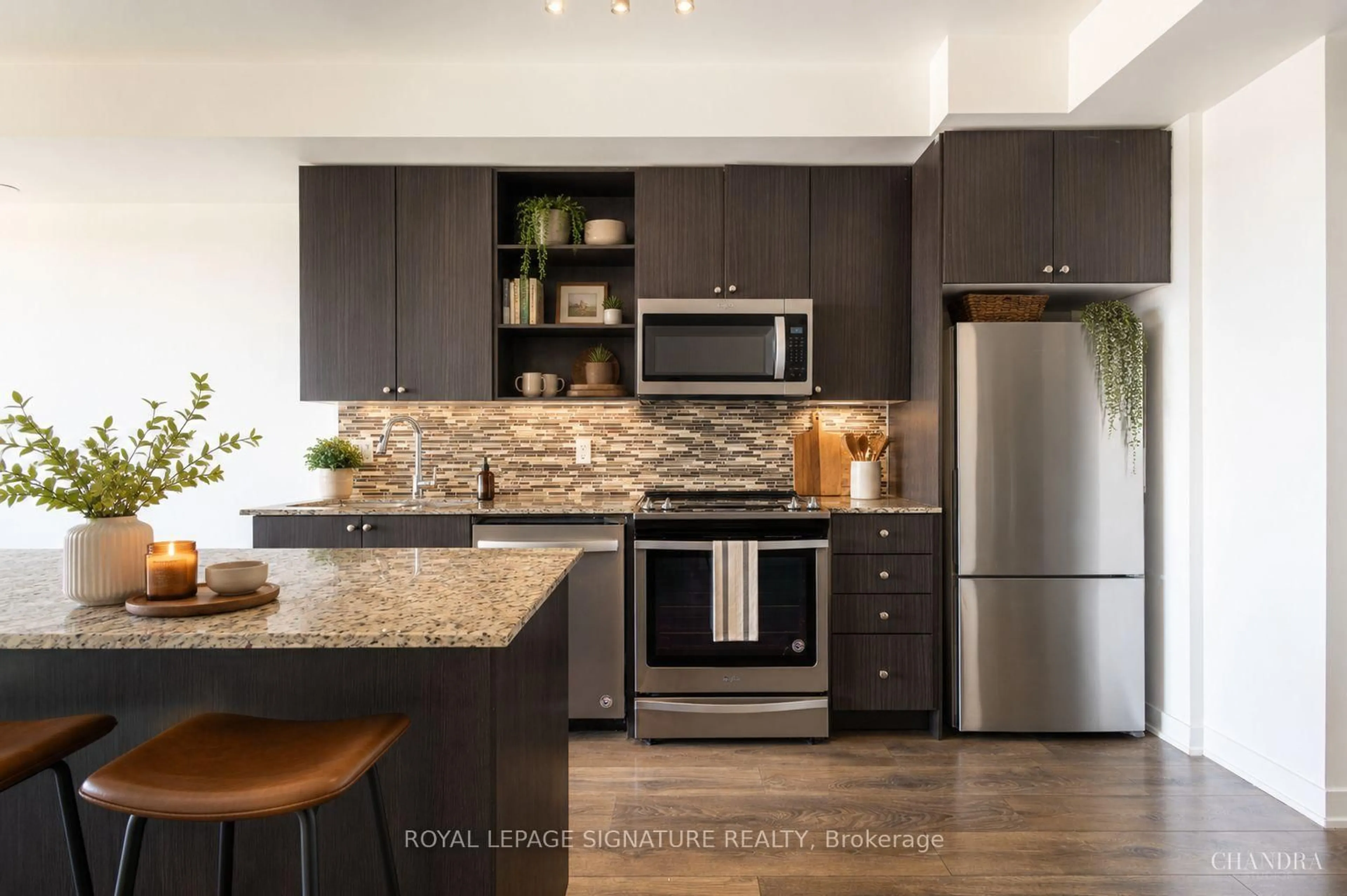 Open concept kitchen, unknown for 4655 Glen Erin Dr #601, Mississauga Ontario L5M 0Z1