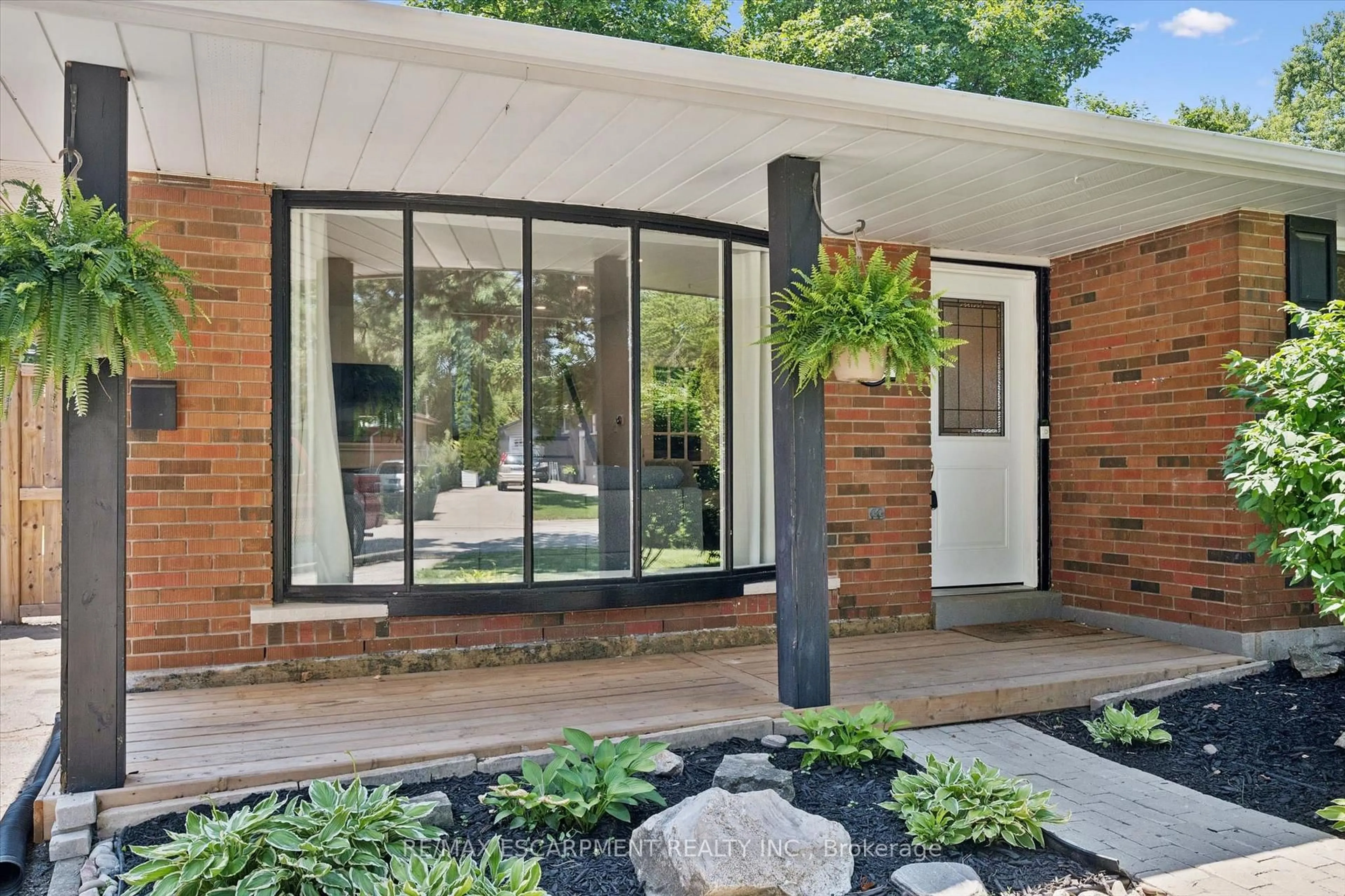 Home with brick exterior material, street for 1298 Rosemary Cres, Burlington Ontario L7P 2P4