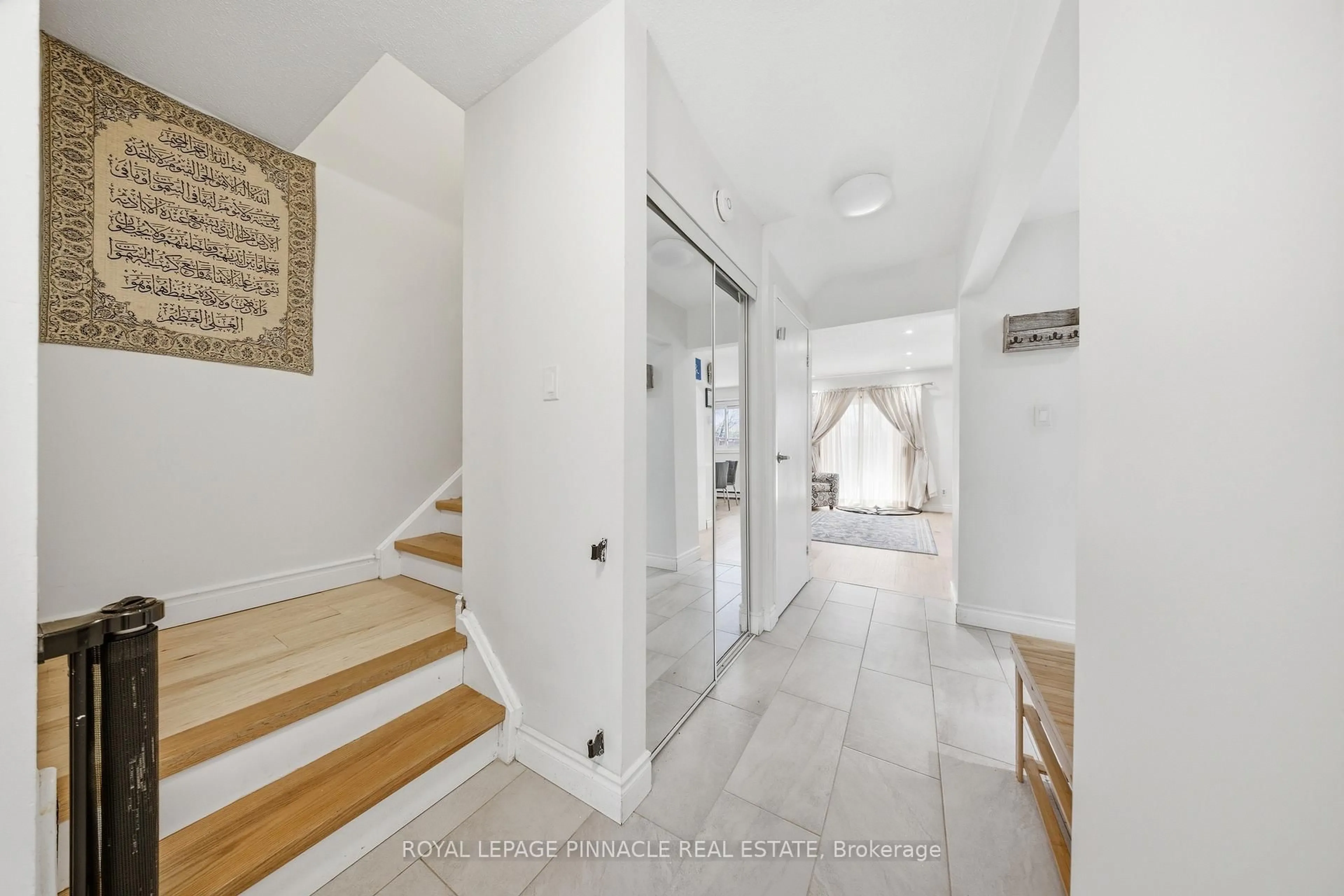 Unknown for 6240 Montevideo Rd #19, Mississauga Ontario L5N 2N7