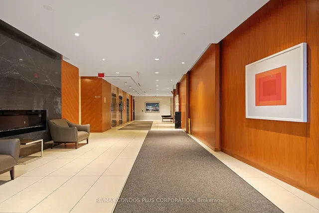 9 Valhalla Inn Rd #1802, Toronto 4