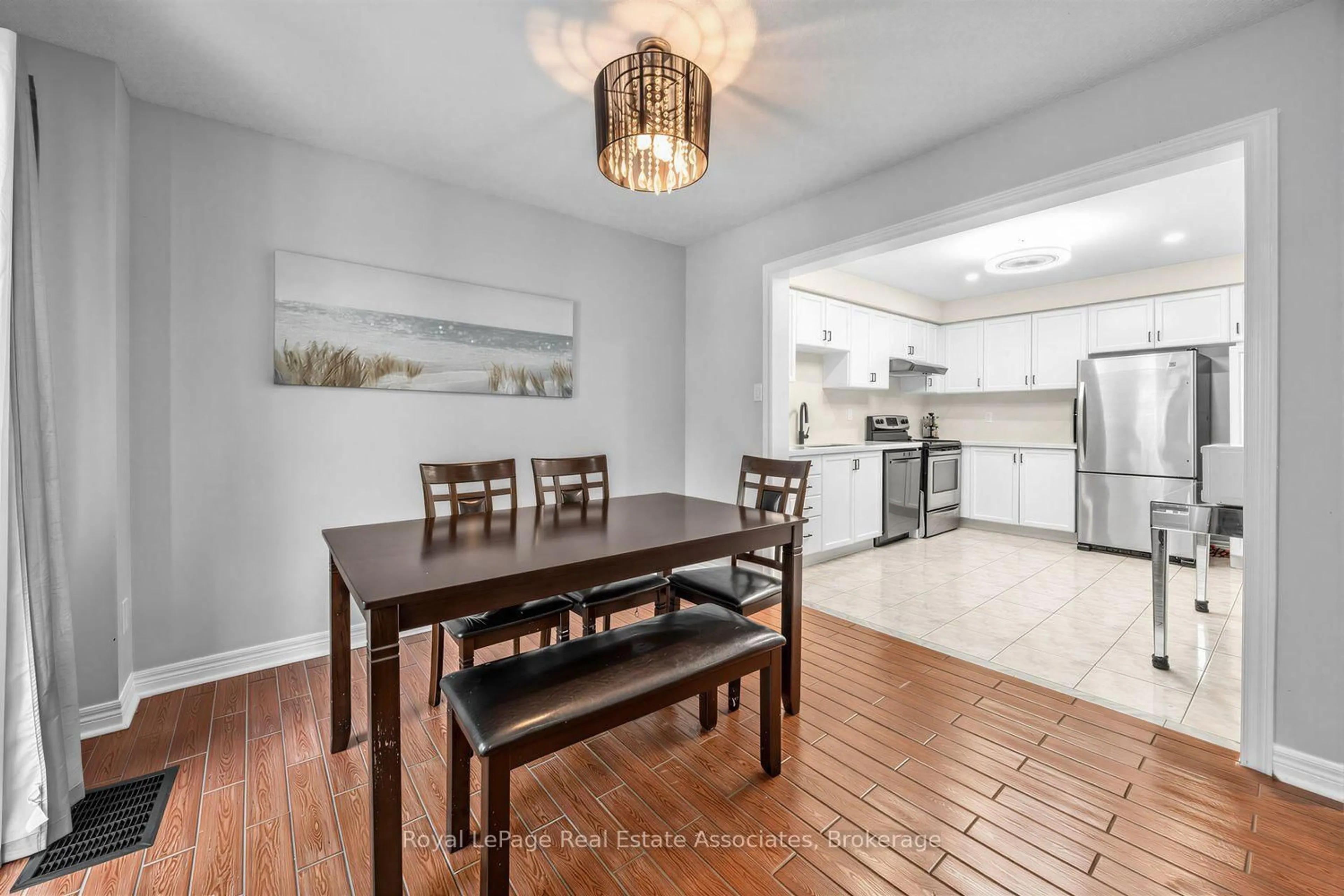 Dining room, unknown for 25 Rolling Hills Lane, Caledon Ontario L7E 1T9