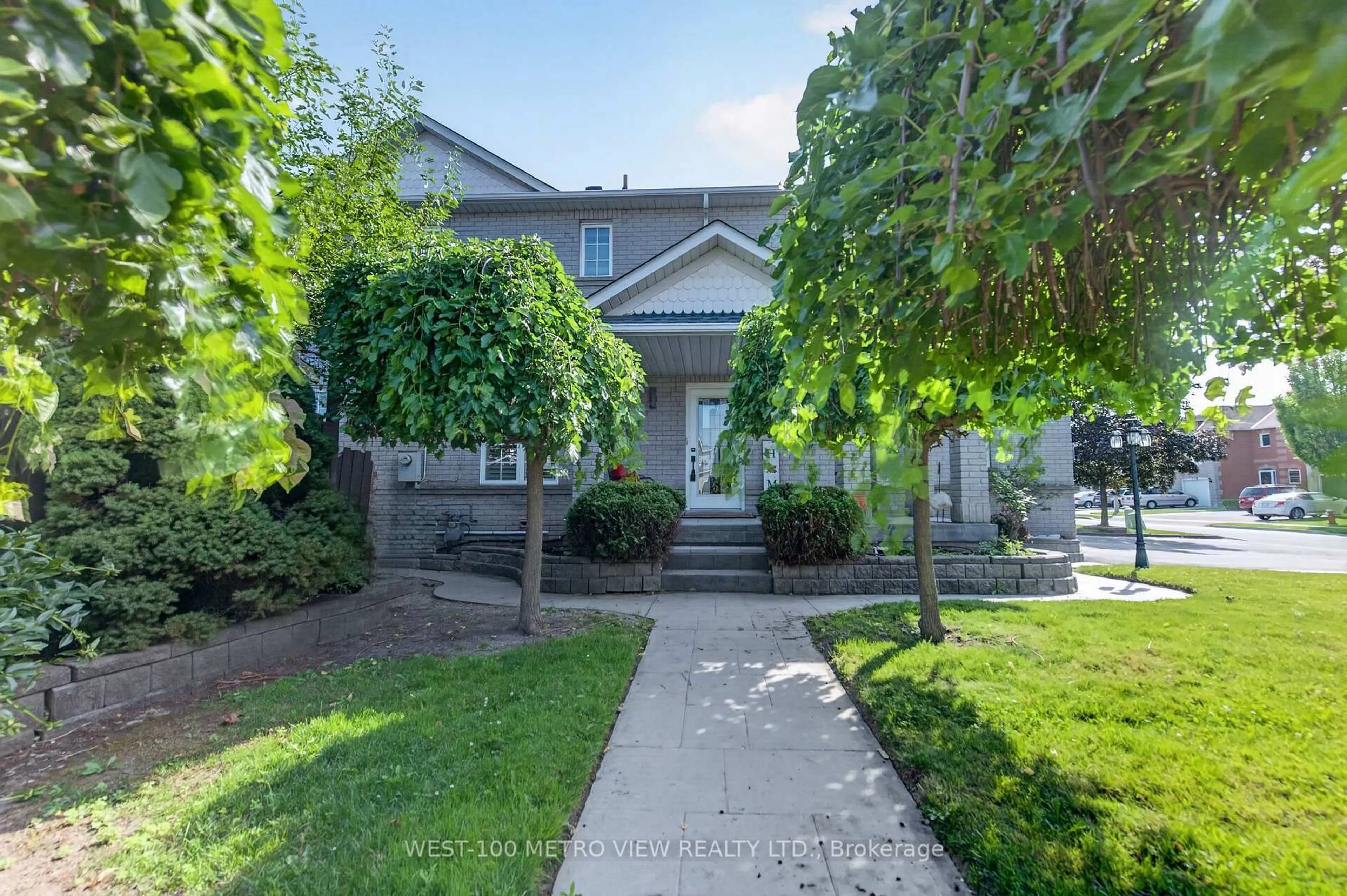 Unknown for 748 Summer Park Cres, Mississauga Ontario L5B 4E2