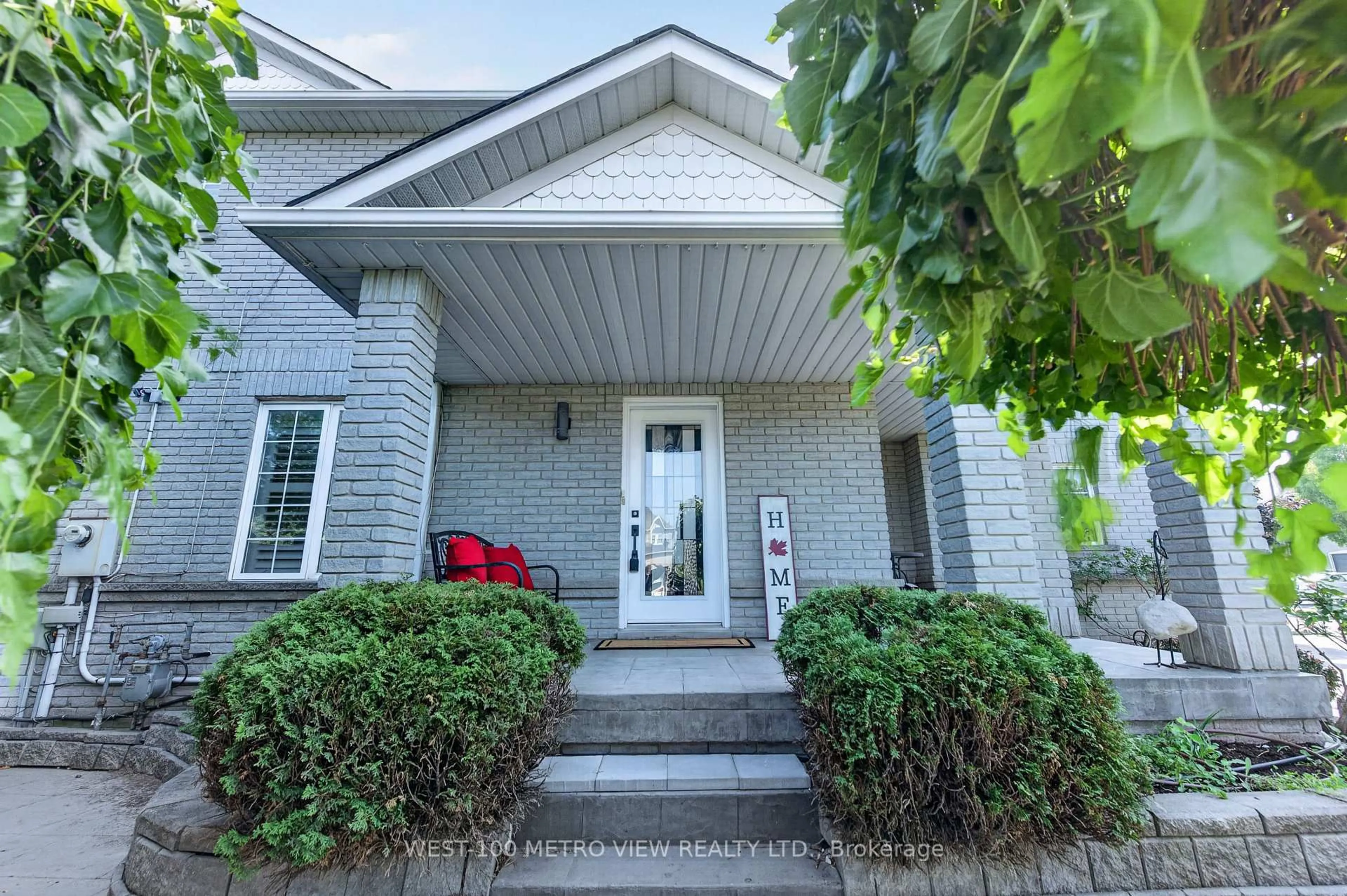 Unknown for 748 Summer Park Cres, Mississauga Ontario L5B 4E2
