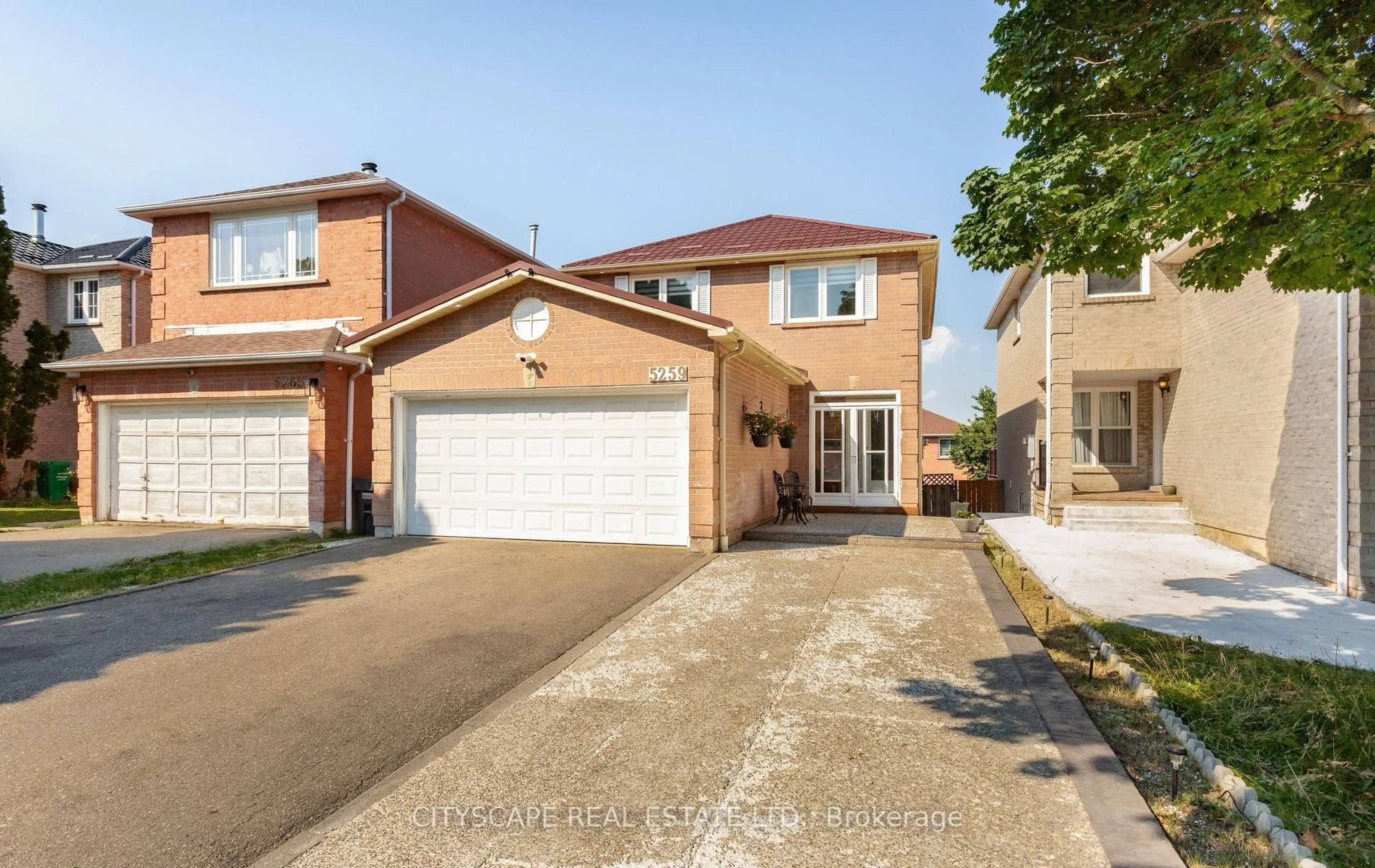 Home with brick exterior material, street for 5259 Astwell Ave, Mississauga Ontario L5R 3H8