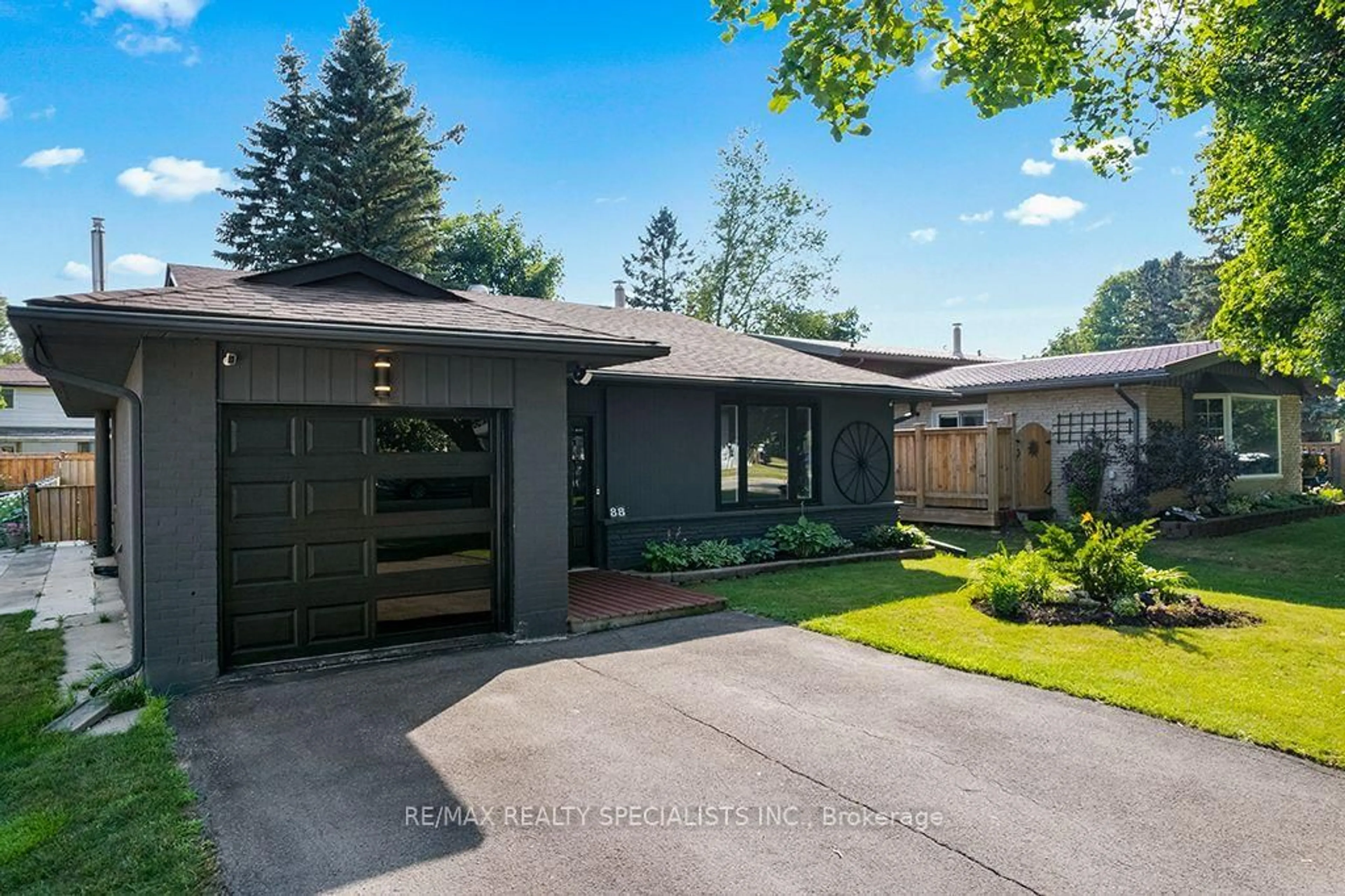 Home with brick exterior material, street for 88 Shirley St, Orangeville Ontario L9W 2T6
