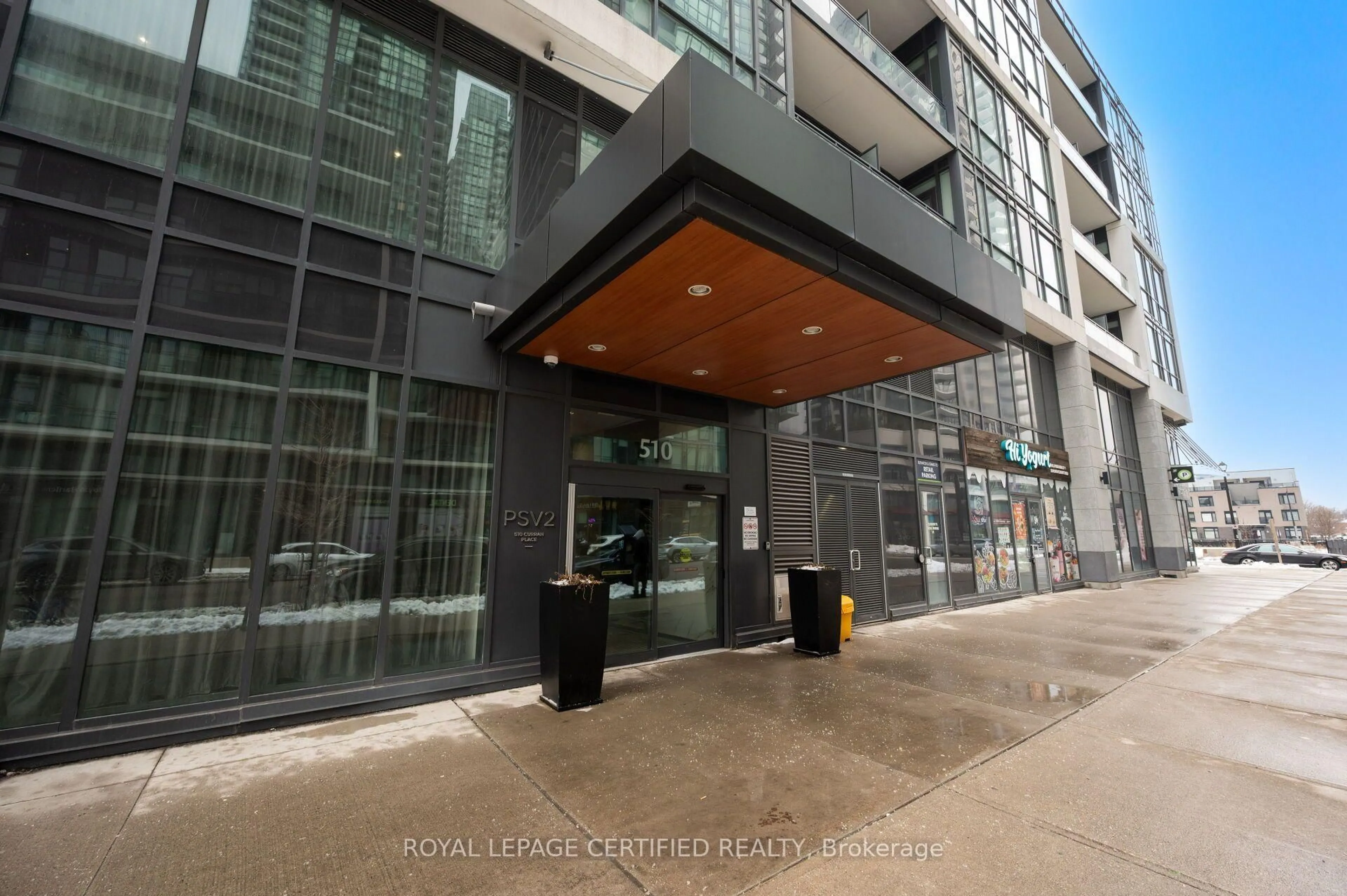 Indoor foyer for 510 Curran Pl #808, Mississauga Ontario L5B 0J8