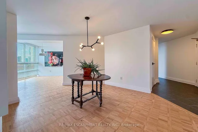 3650 Kaneff Cres #2804, Mississauga 5