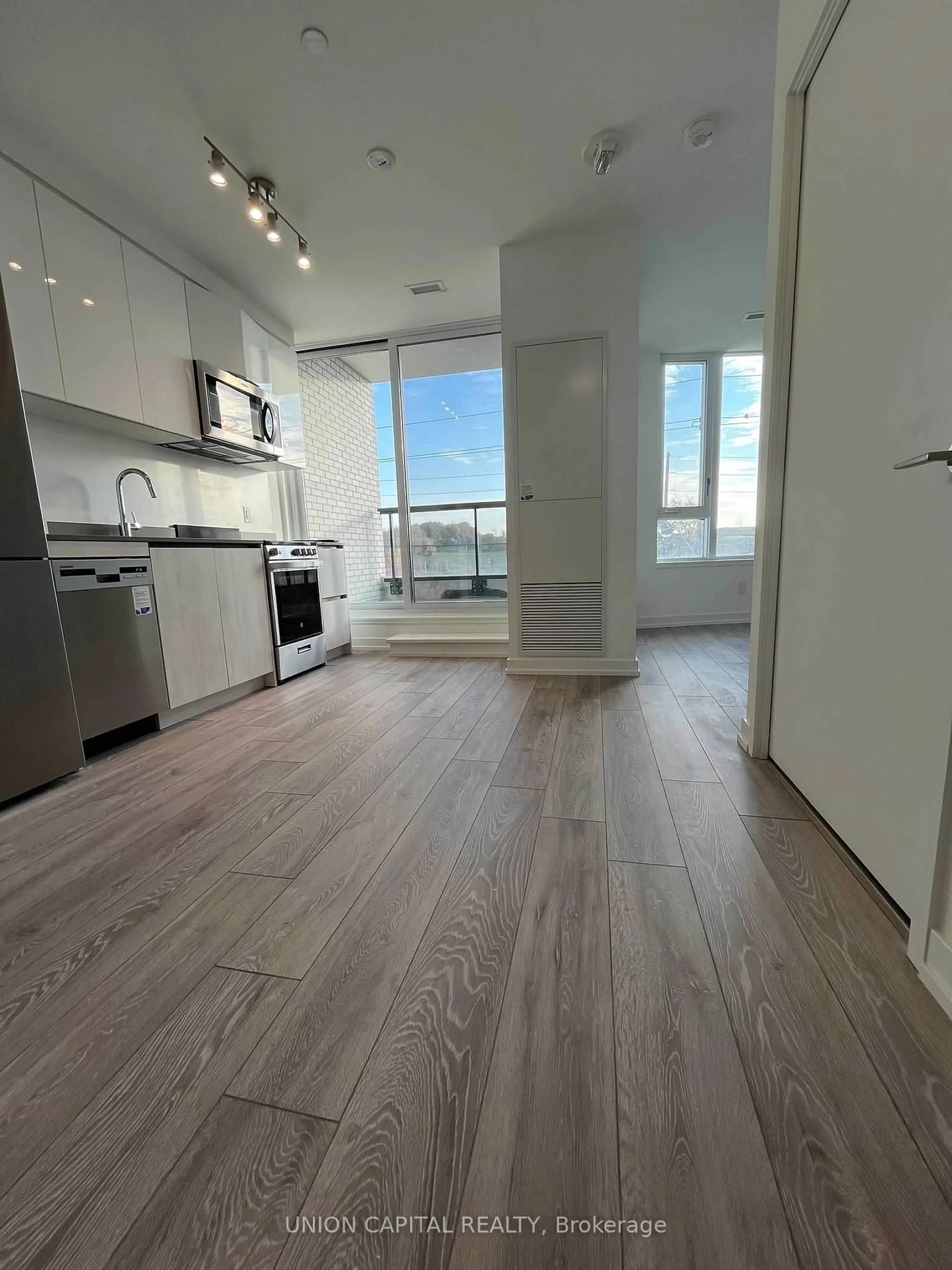 A pic of a room for 3100 Keele St #320, Toronto Ontario M3M 0E1