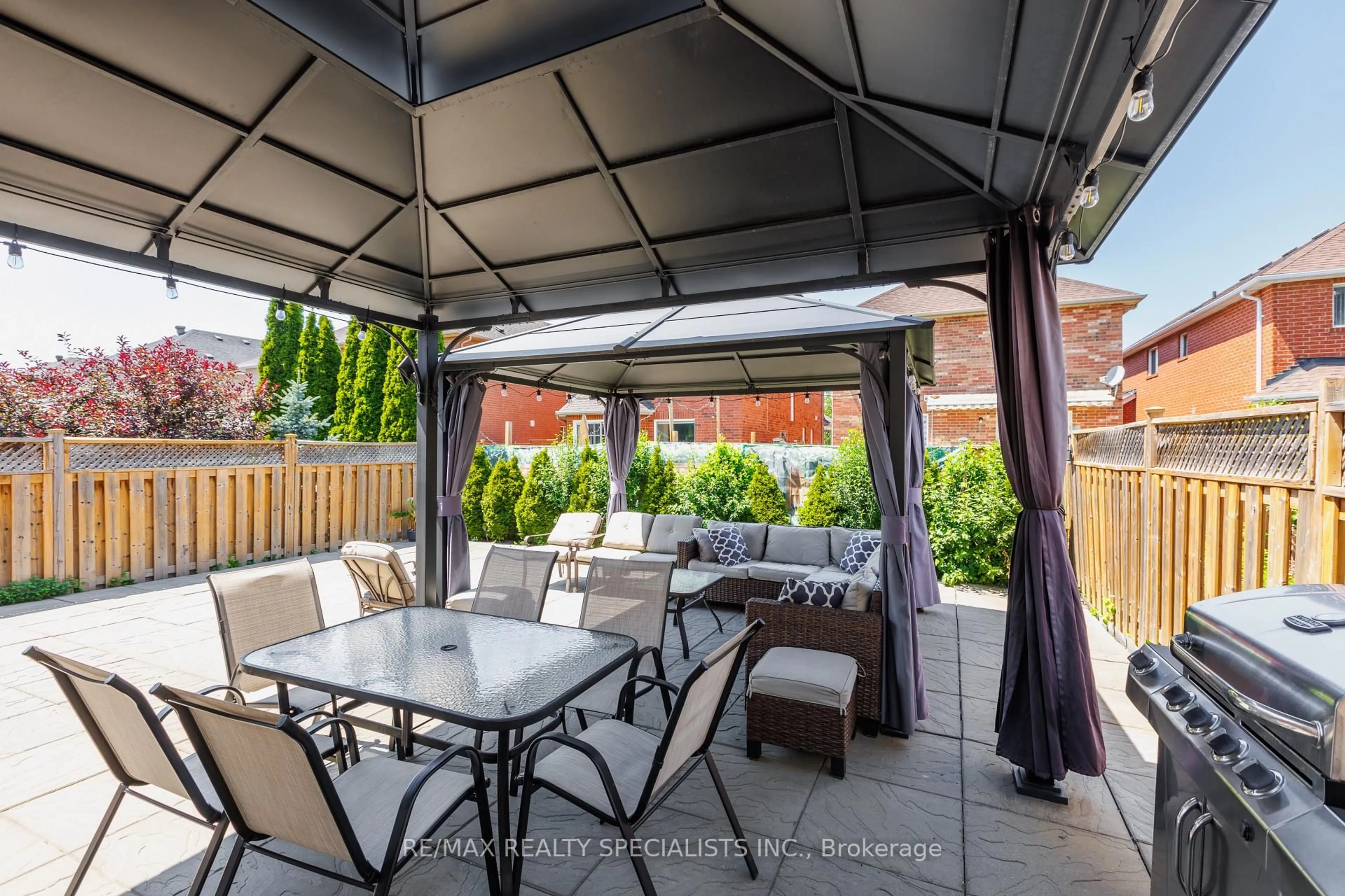 Patio, street for 178 Binder Twine Tr, Brampton Ontario L6X 4V6