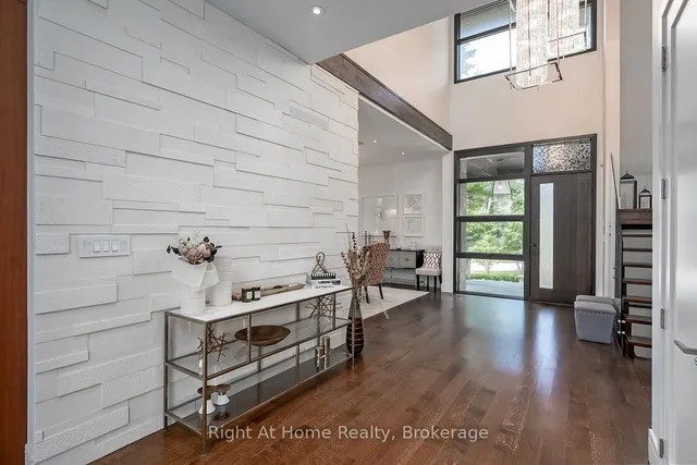 265 Maple Grove Dr, Oakville 5