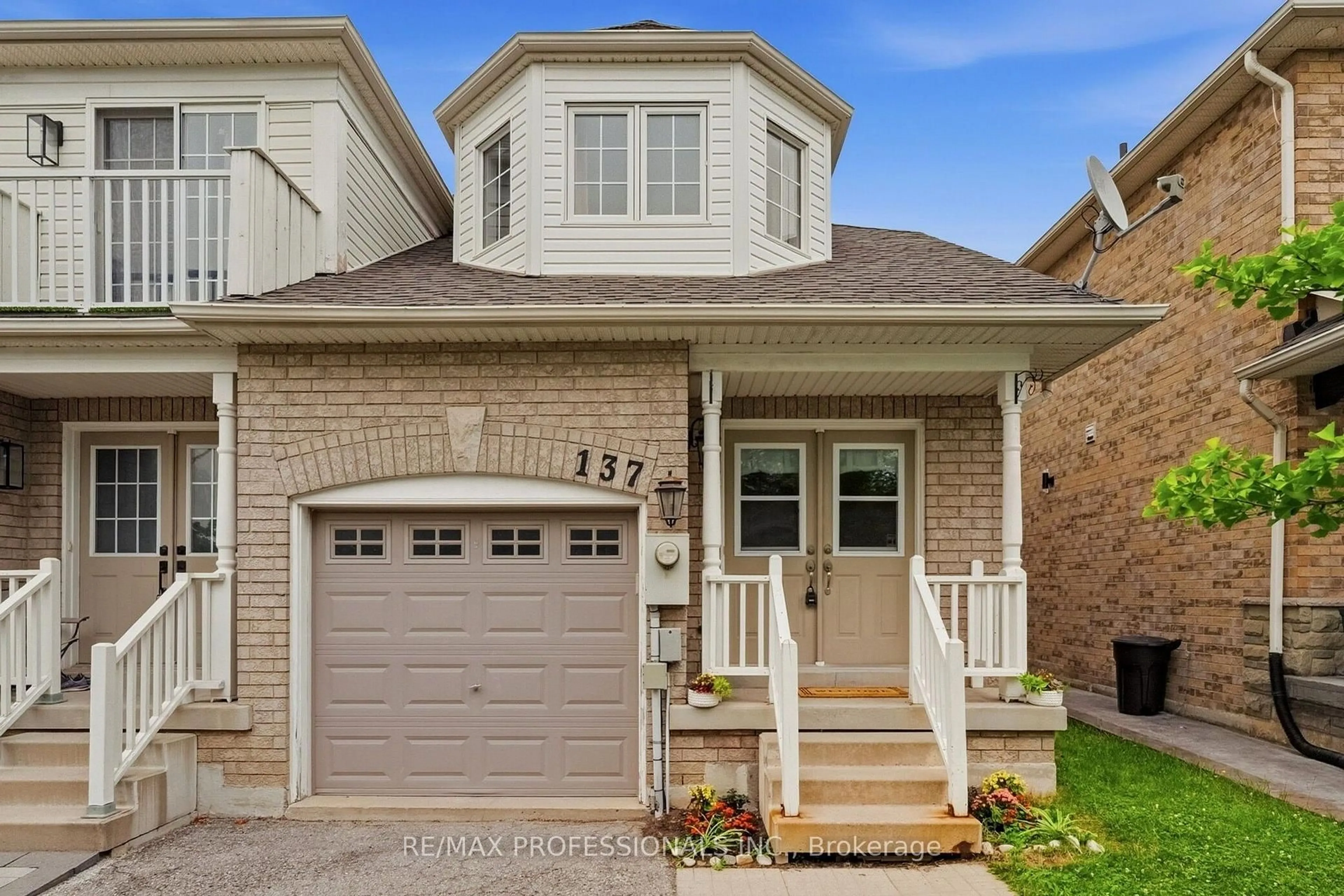 Home with brick exterior material, street for 137 Dominion Gardens Dr, Halton Hills Ontario L7G 6B6
