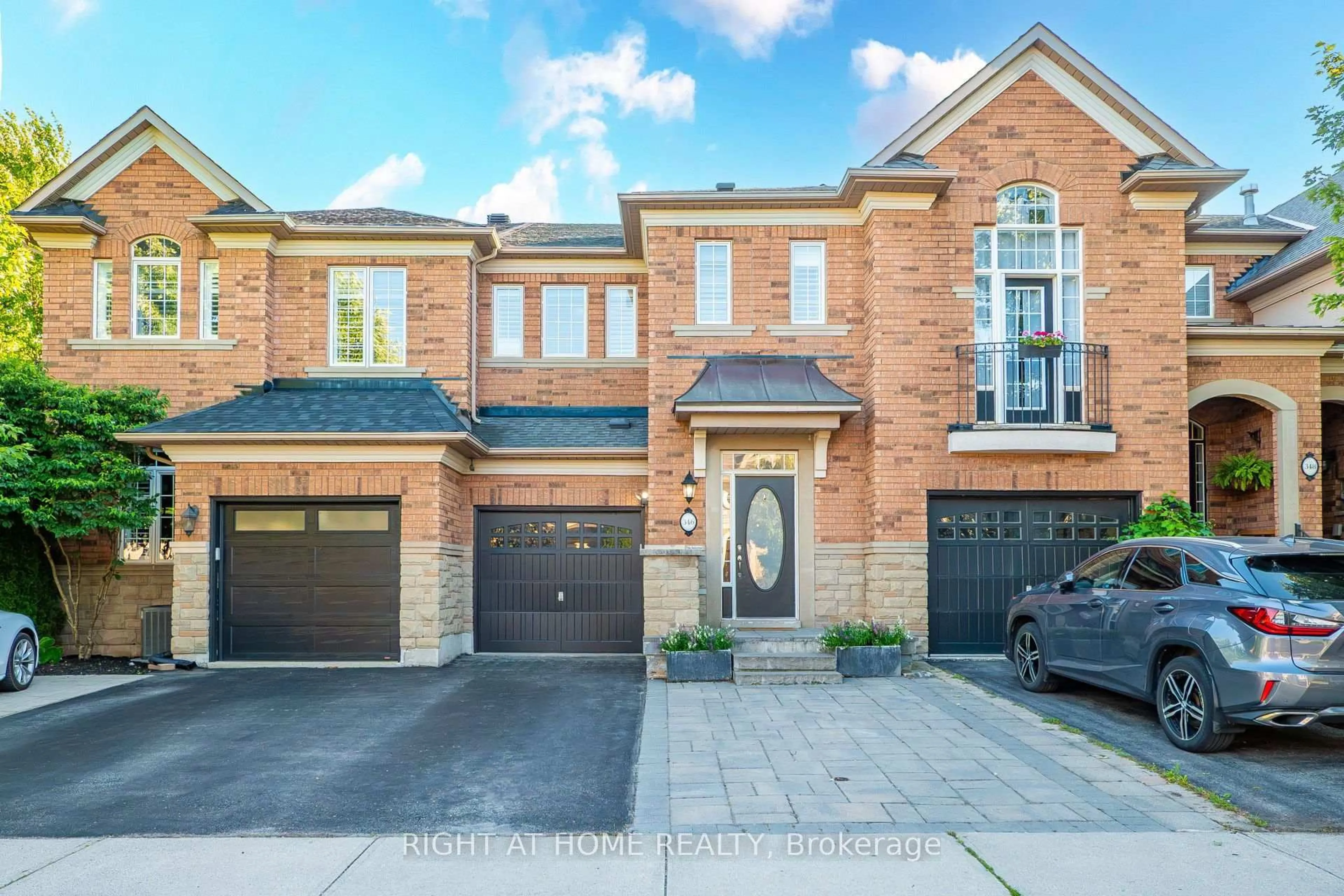 Home with brick exterior material, street for 346 Creek Path Ave, Oakville Ontario L6L 6X1