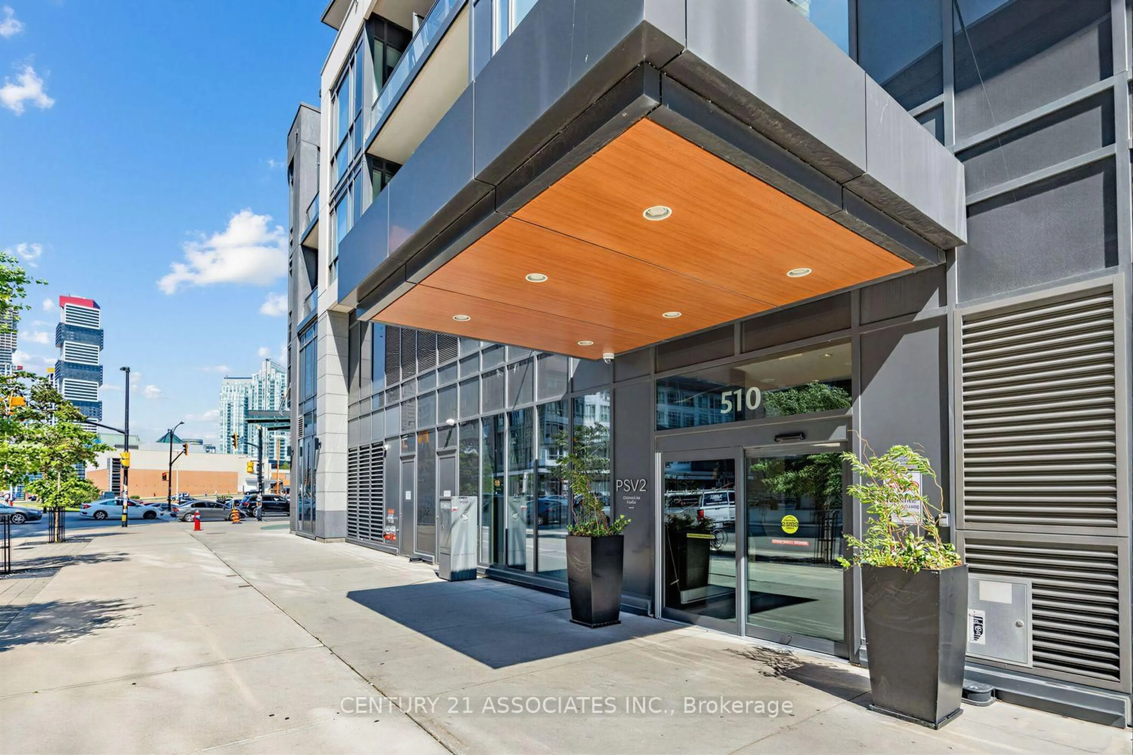 Indoor foyer for 510 Curran Pl #3706, Mississauga Ontario L5B 0J8