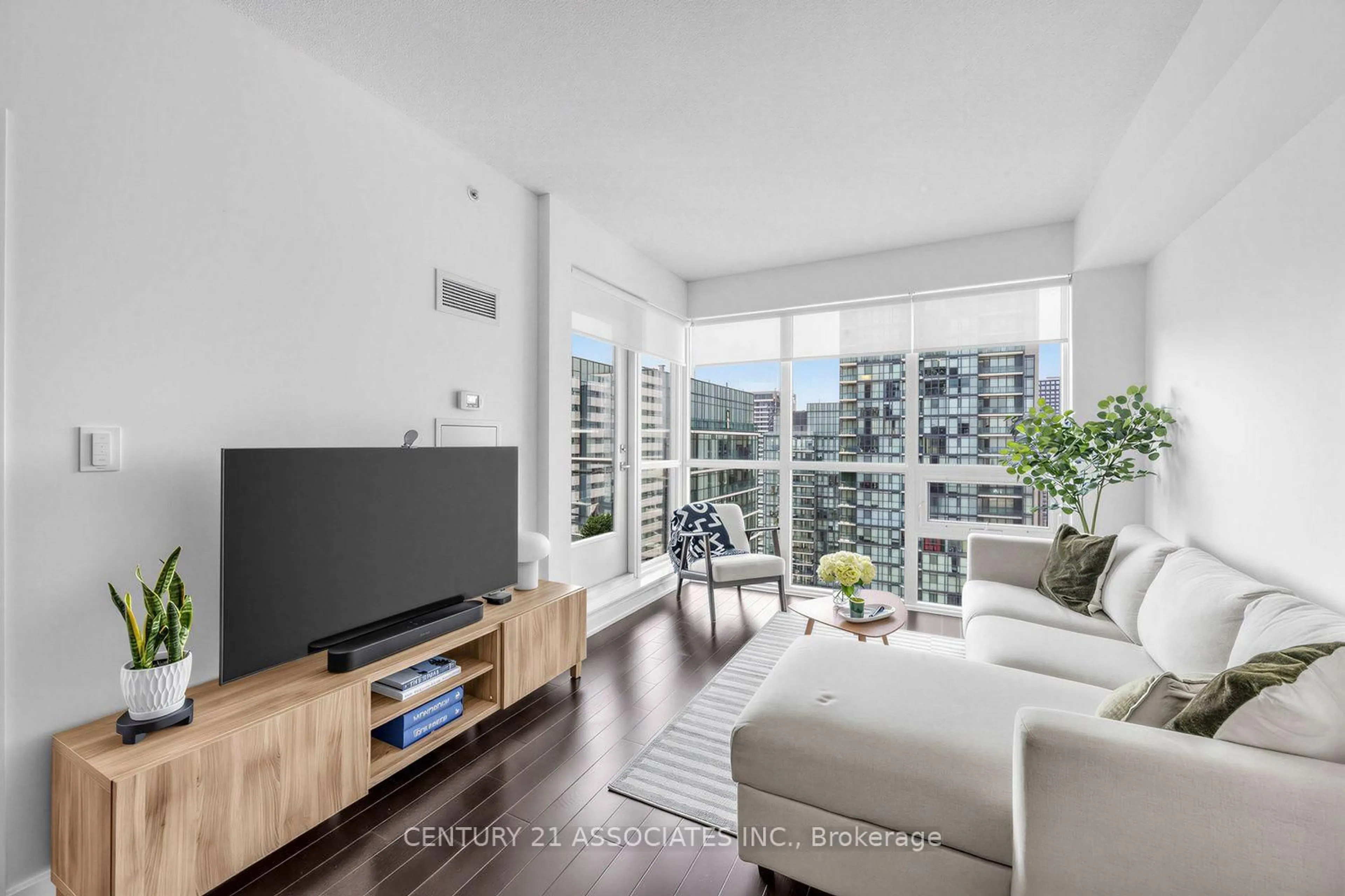 Living room with furniture, unknown for 510 Curran Pl #3706, Mississauga Ontario L5B 0J8