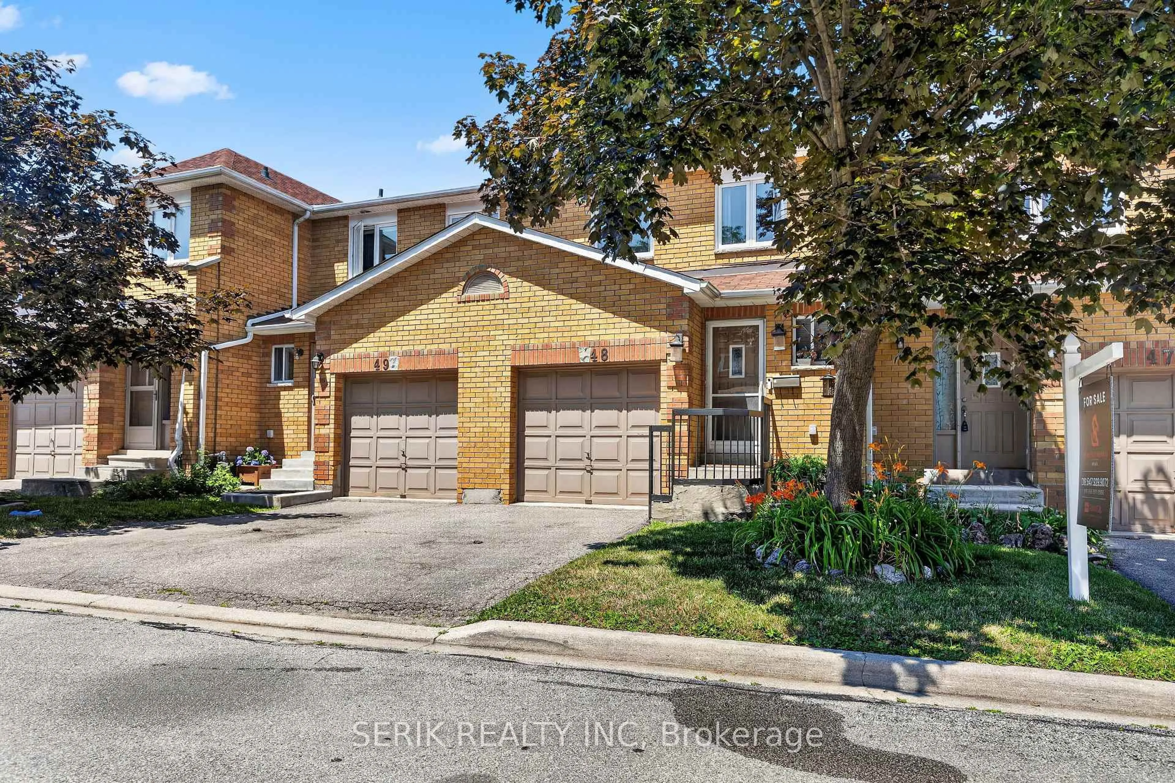 Home with brick exterior material, street for 550 Steddick Crt #48, Mississauga Ontario L5R 3S8