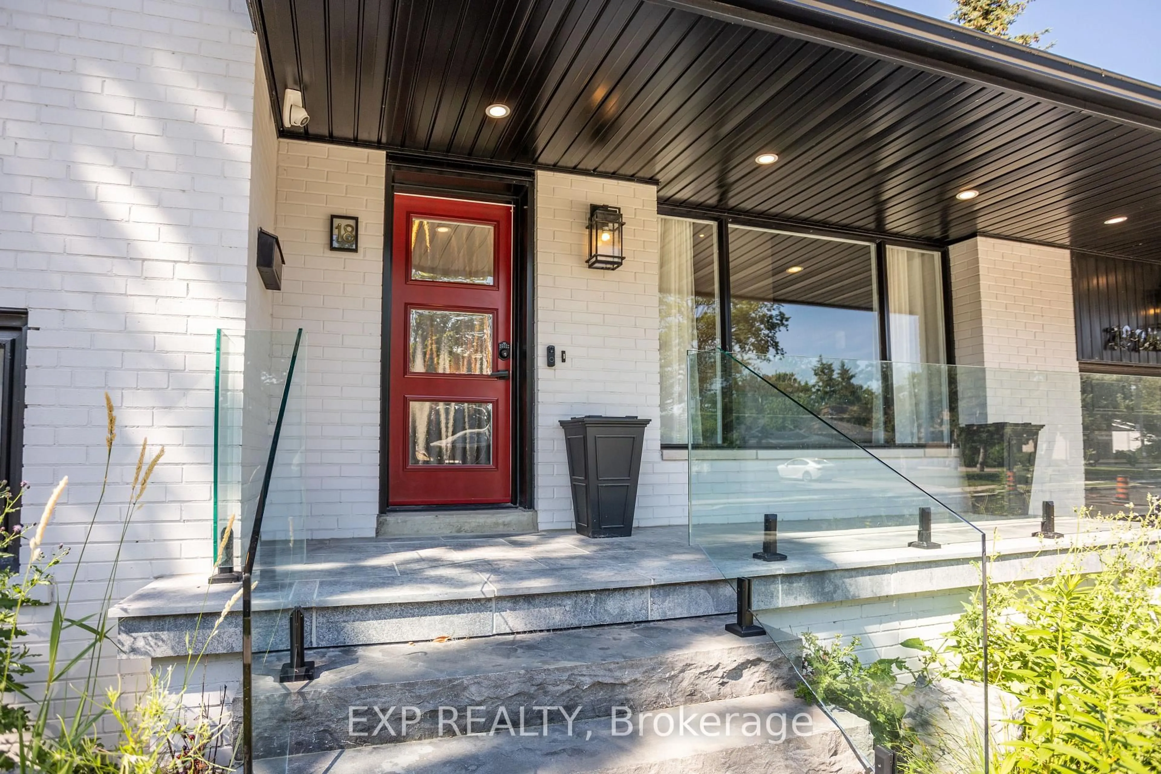Indoor entryway for 18 Winsdale Rd, Toronto Ontario M9C 2W8
