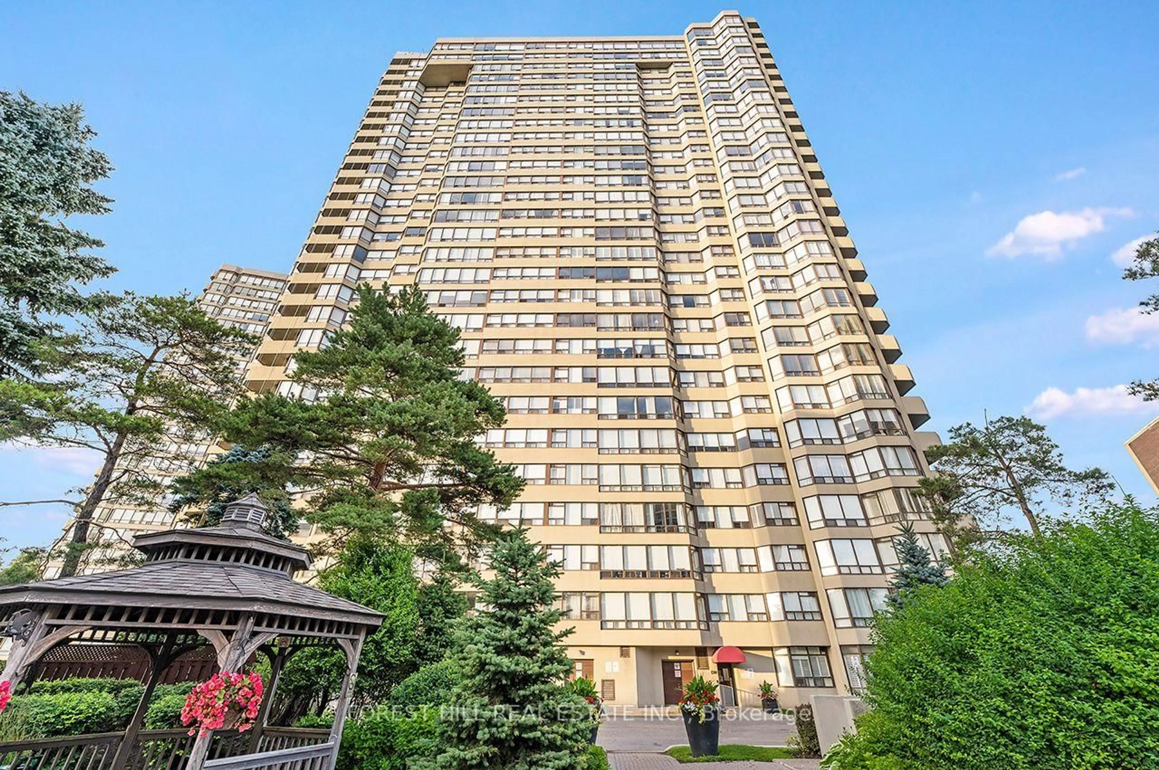 Patio, unknown for 1300 Islington Ave #2208, Toronto Ontario M9A 5C4
