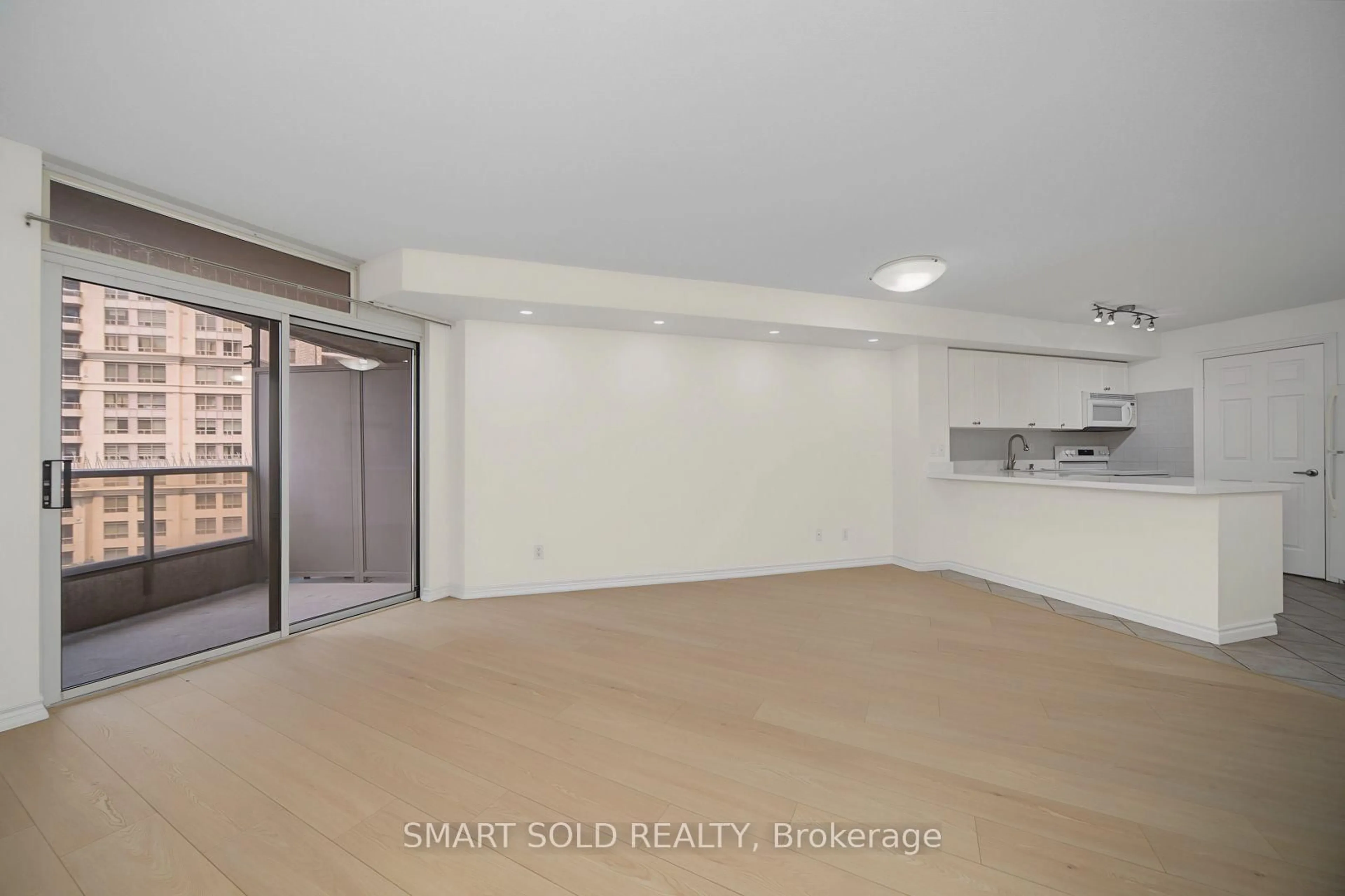 A pic of a room for 3880 Duke Of York Blvd #801, Mississauga Ontario L5B 4M7