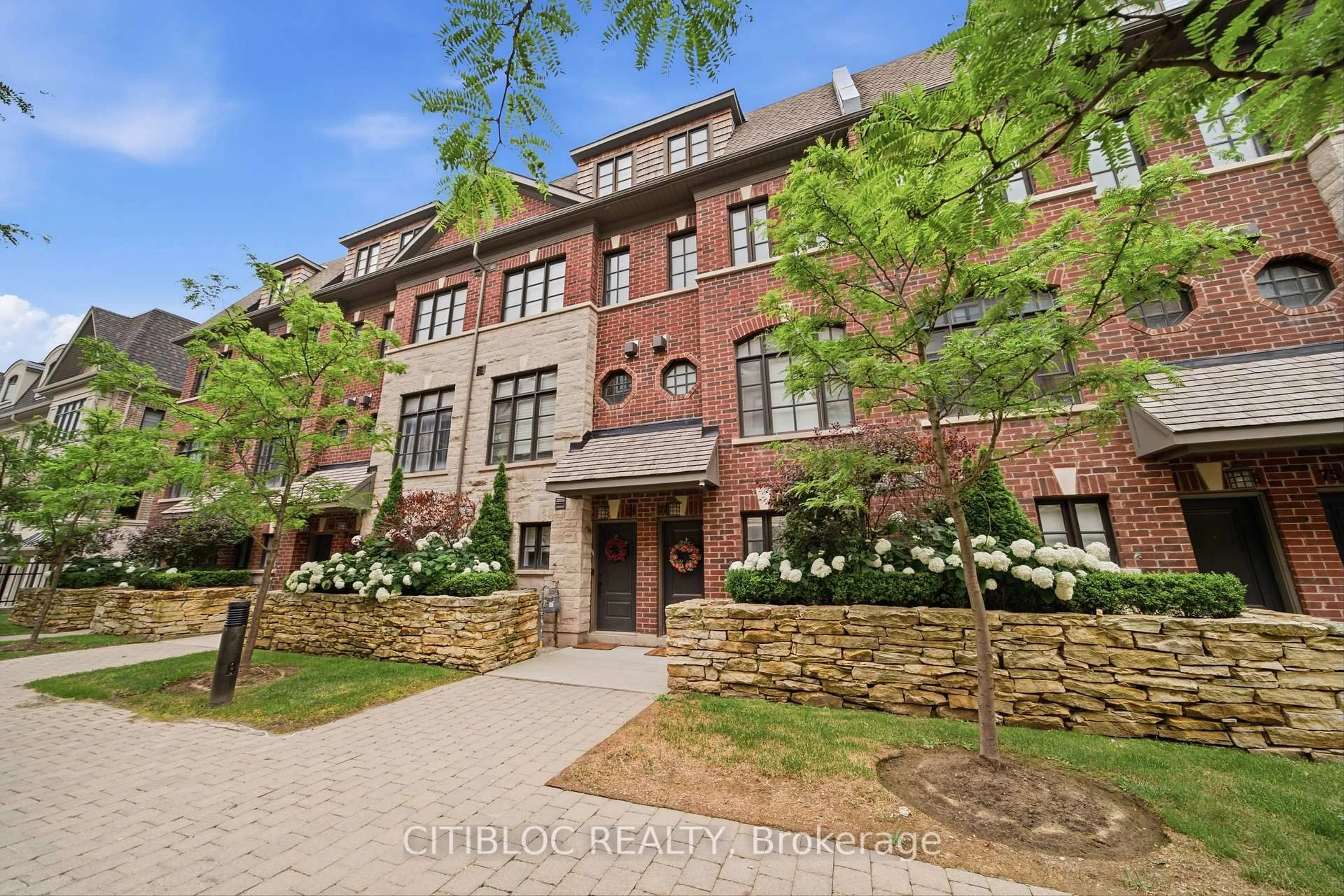 Home with brick exterior material, street for 250 Royalton Common #77, Oakville Ontario L6H 0N2