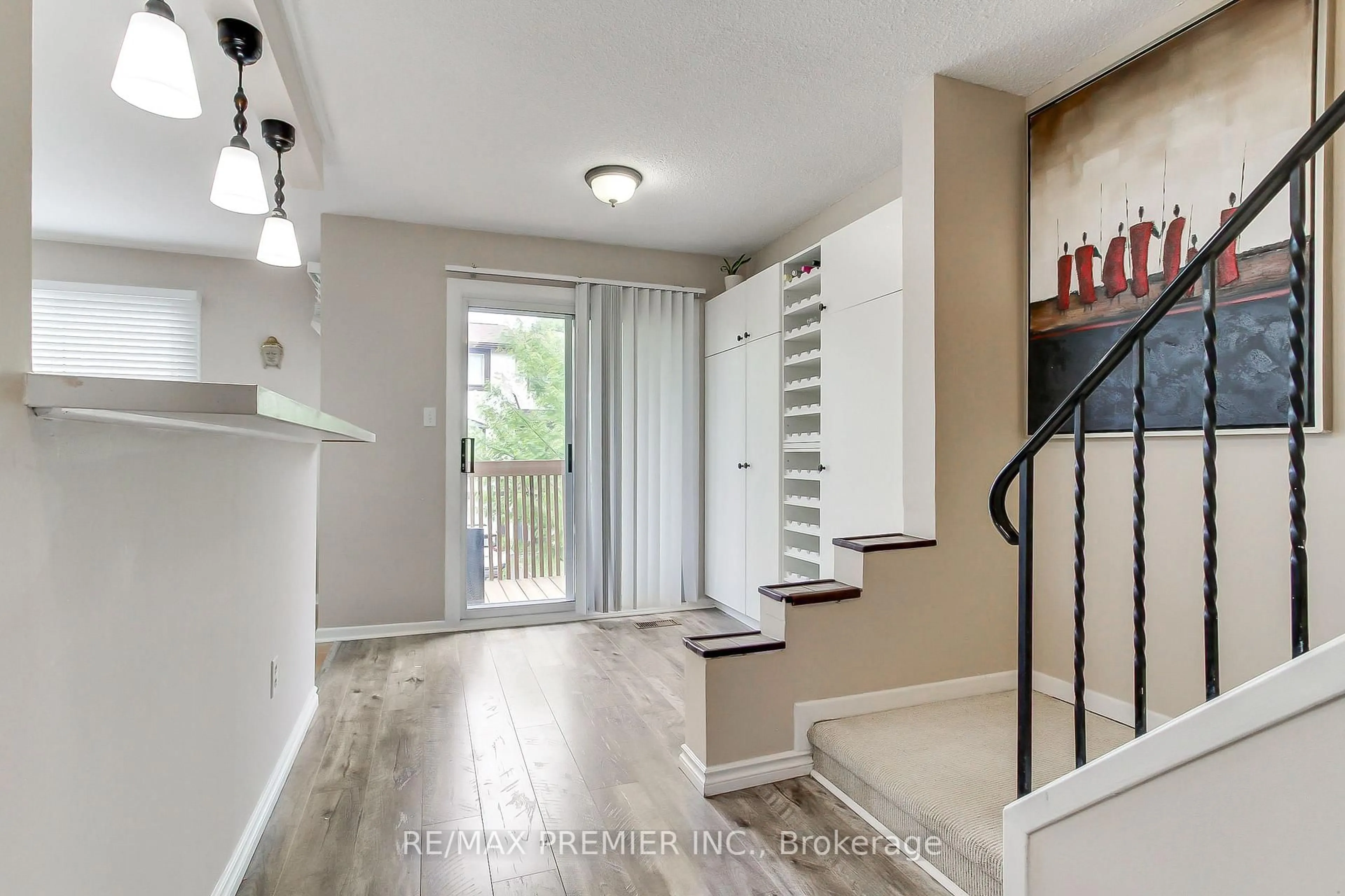 Indoor entryway for 2651 Aquitaine Ave #56, Mississauga Ontario L5N 1V5