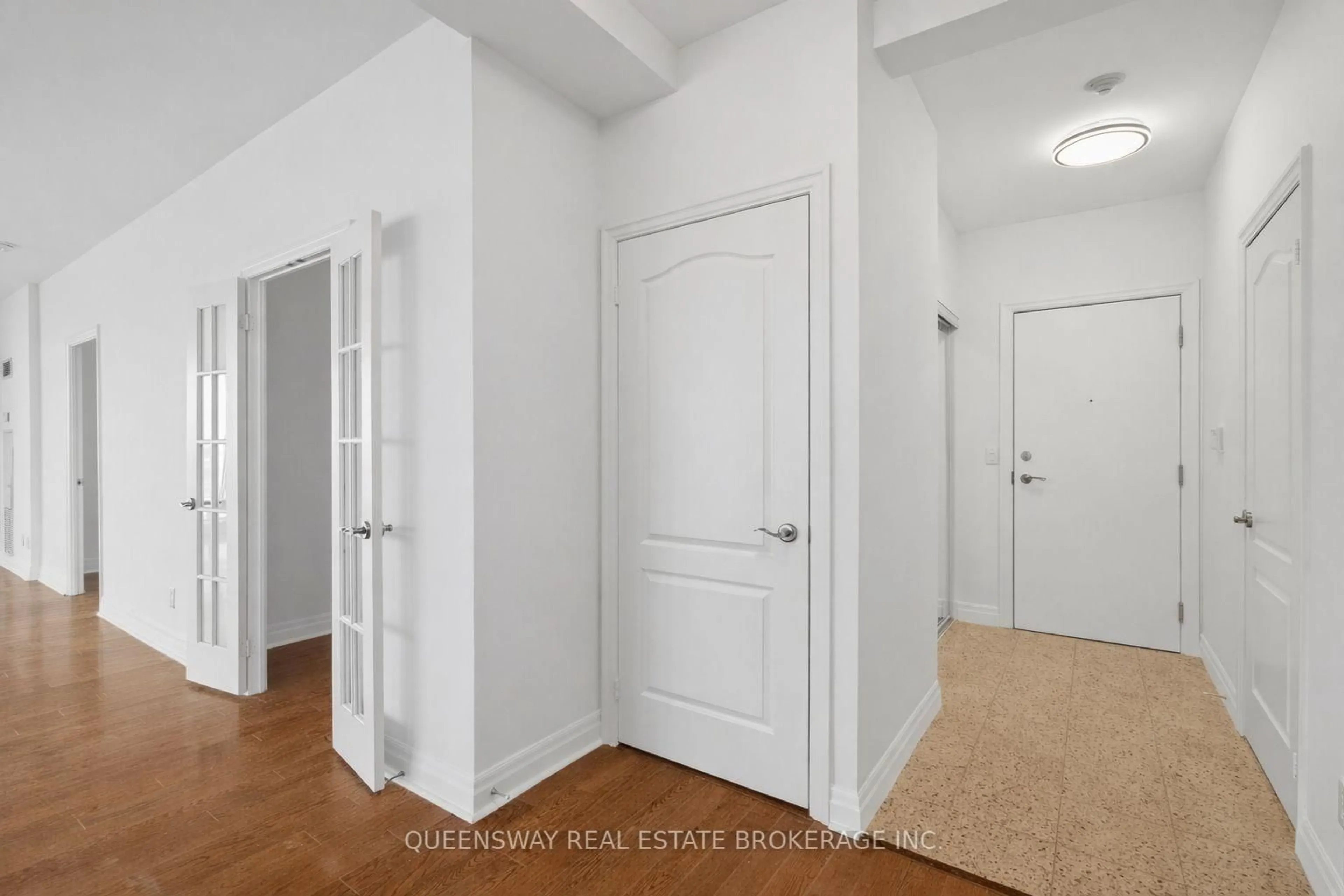 Indoor entryway for 2119 Lake Shore Blvd #808, Toronto Ontario M8V 4E8