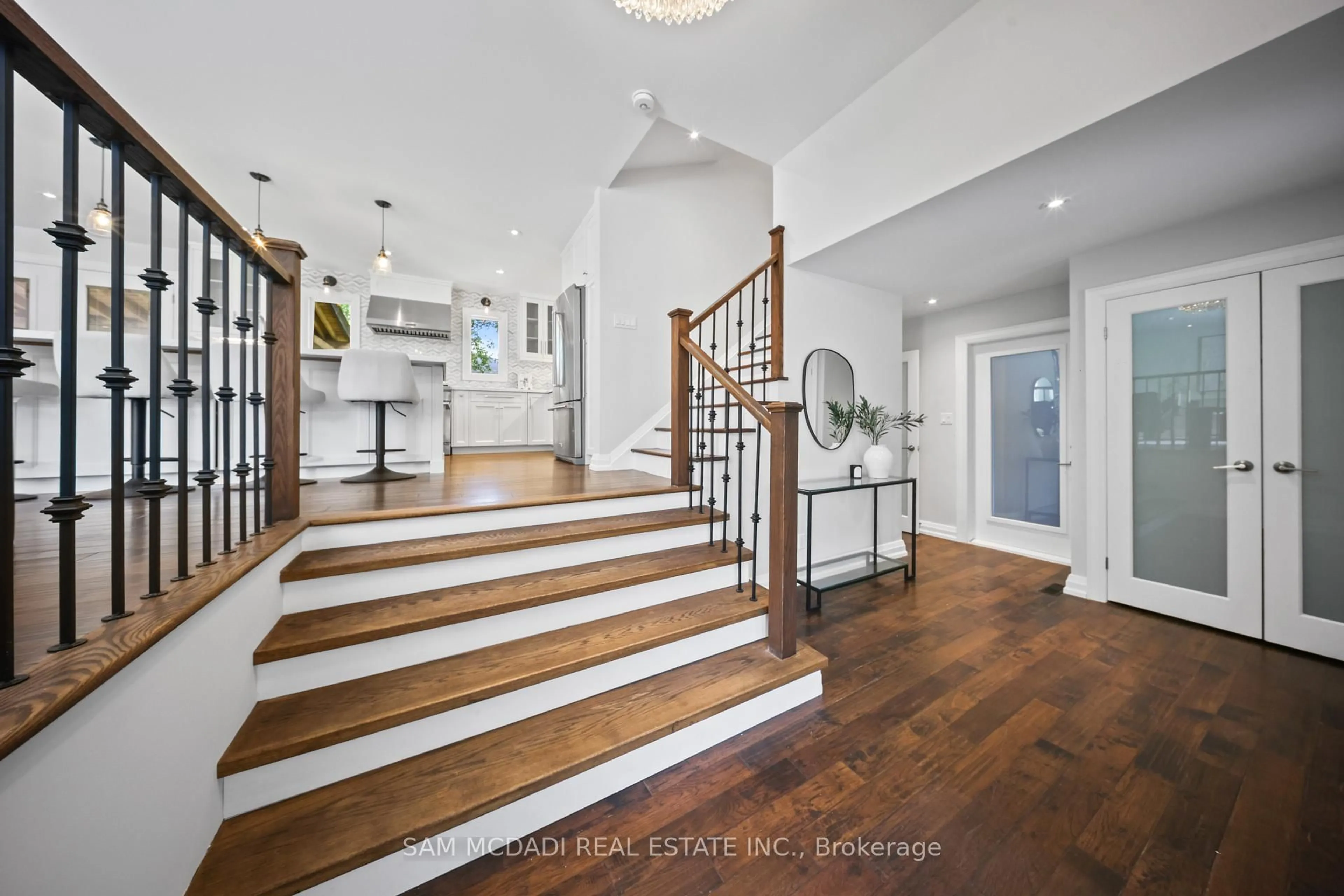 Unknown for 1171 Birchview Dr, Mississauga Ontario L5H 3C9