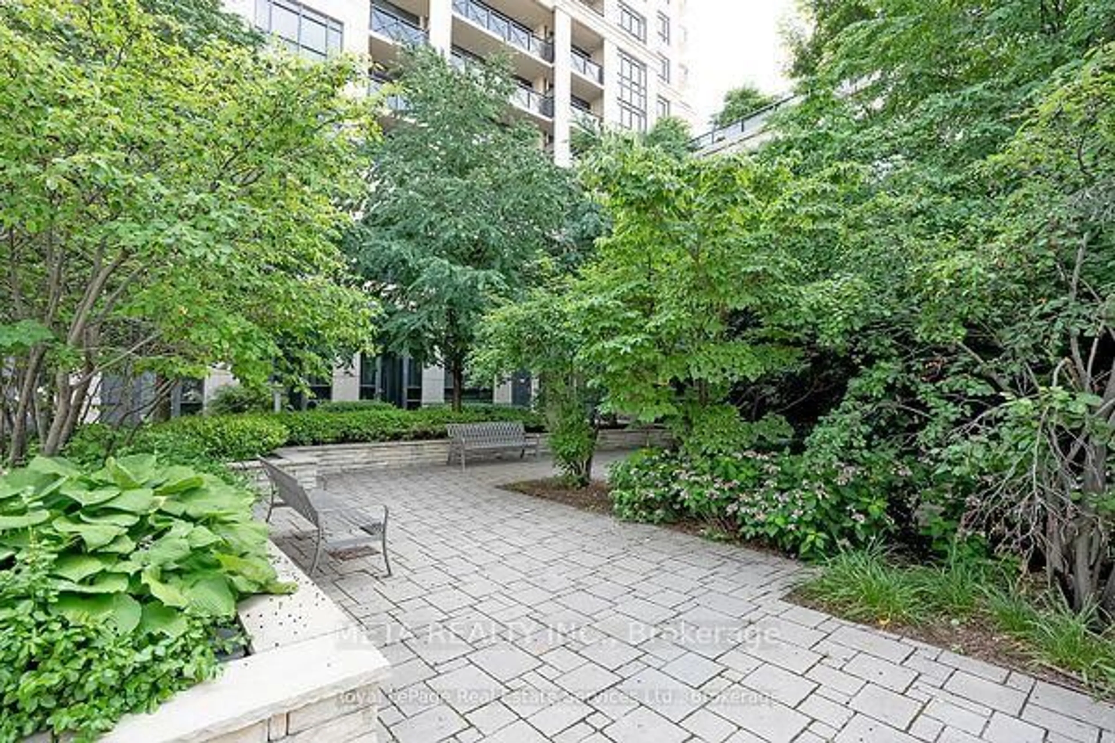 Patio, street for 2 Eva Rd #2527, Toronto Ontario M9C 0A9