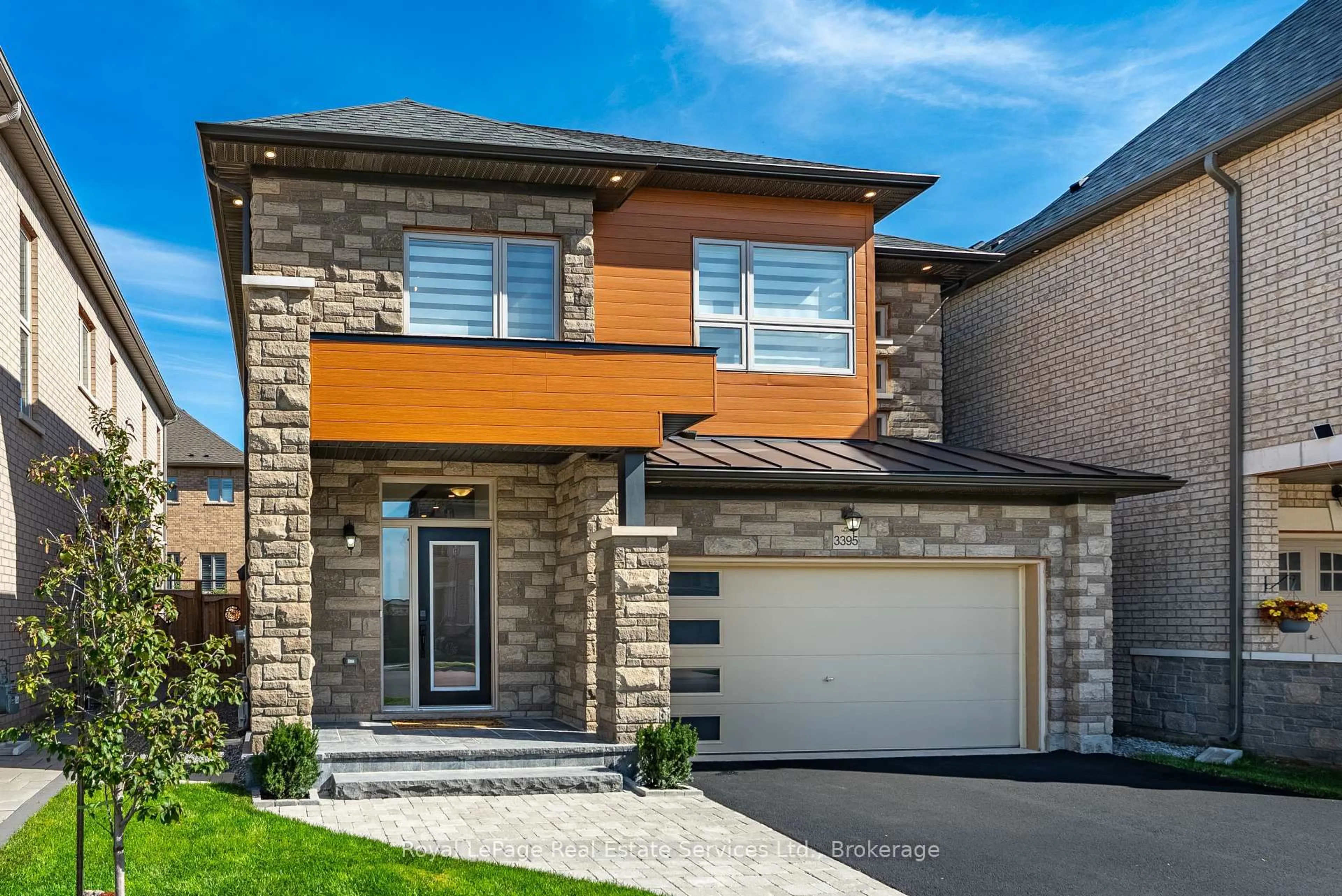 Home with brick exterior material, street for 3395 Post Rd, Oakville Ontario L6H 0Z2