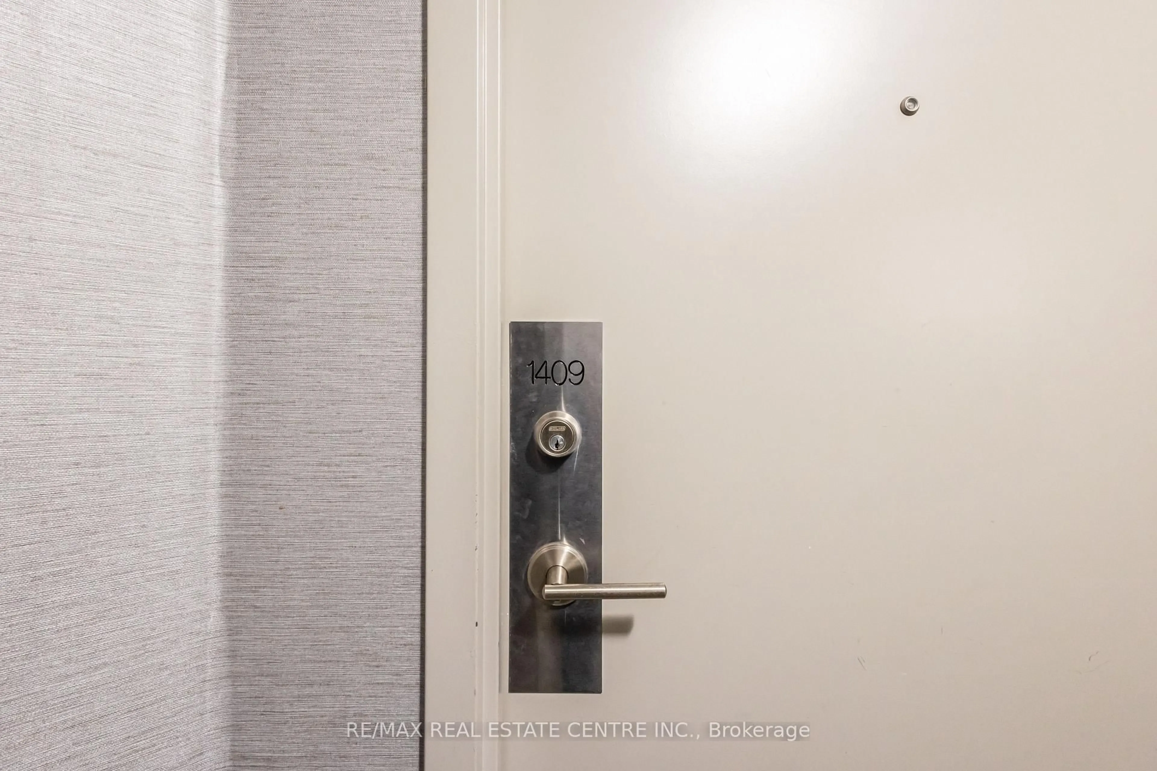 Unknown for 816 Lansdowne Ave #1409, Toronto Ontario M6H 4K6