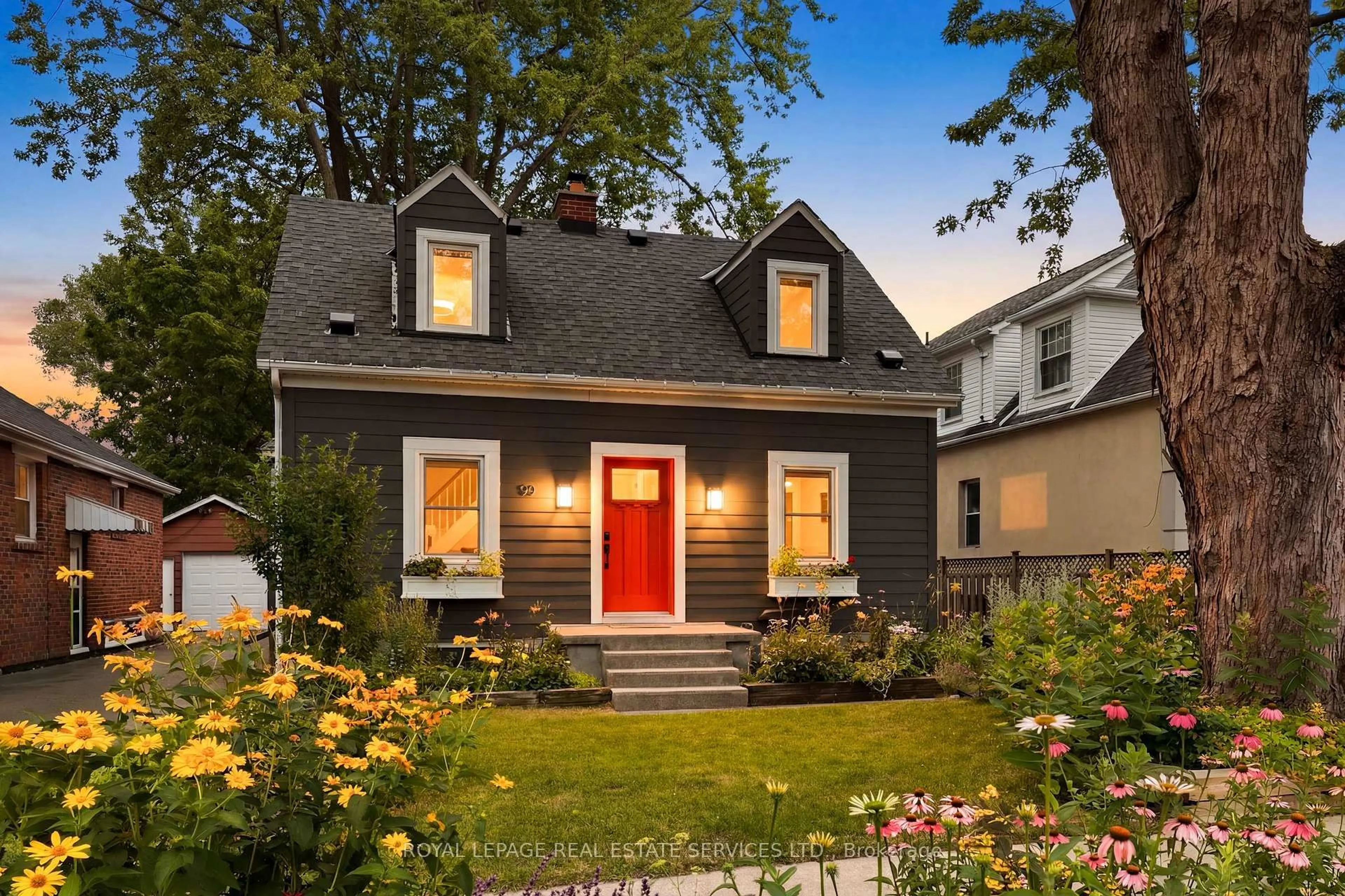 Home with vinyl exterior material, street for 99 Foch Ave, Toronto Ontario M8W 3X9