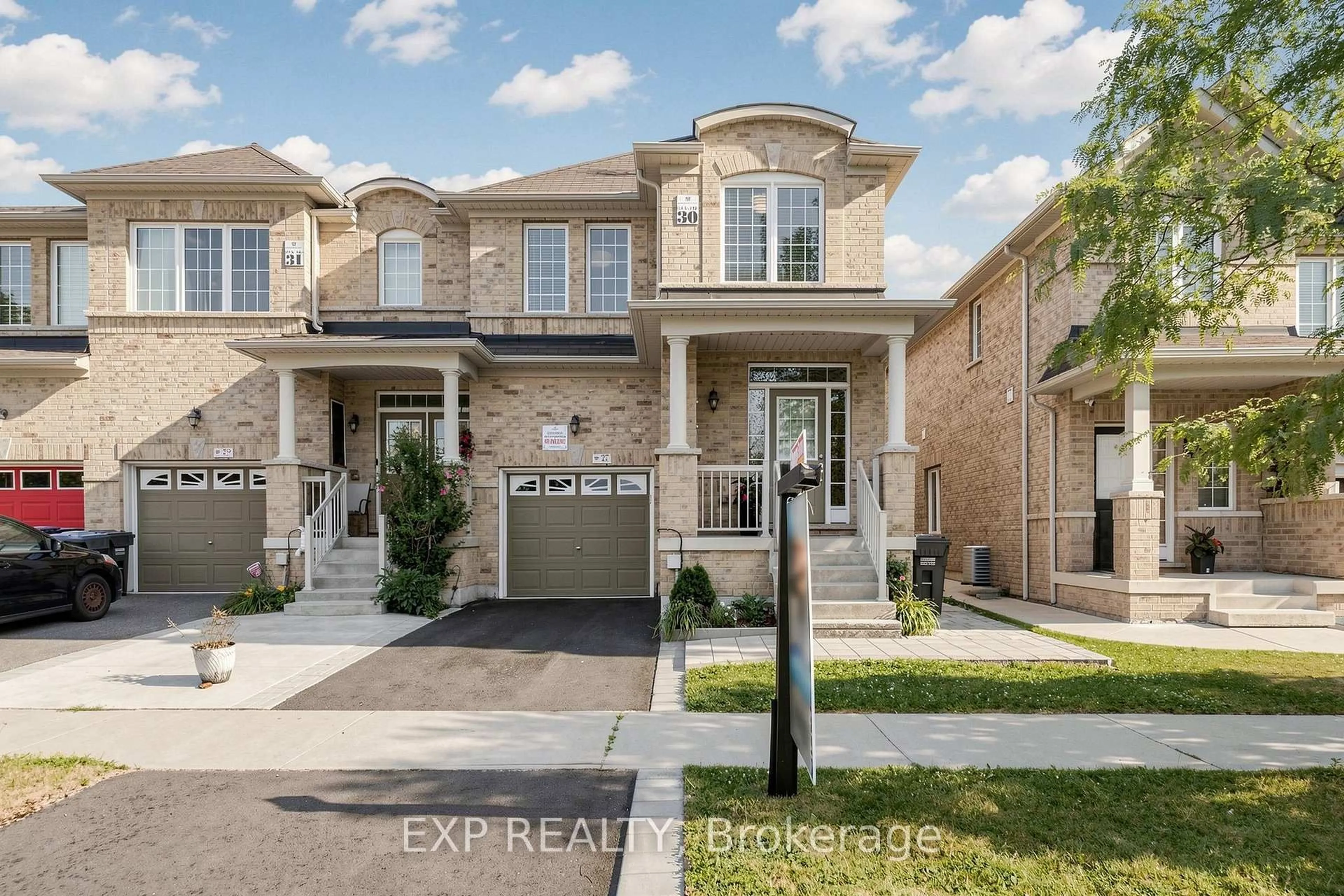Home with brick exterior material, street for 27 Hatton Crt, Brampton Ontario L6Y 5T5