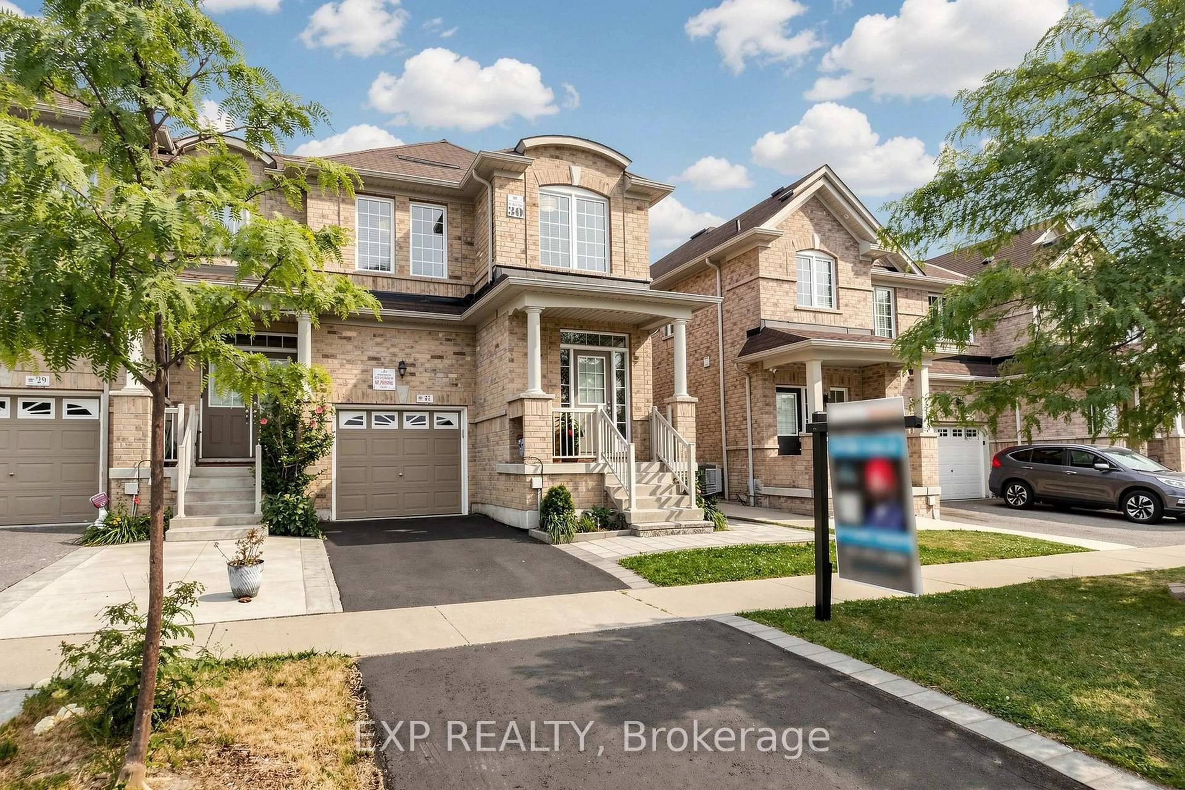 Home with brick exterior material, street for 27 Hatton Crt, Brampton Ontario L6Y 5T5