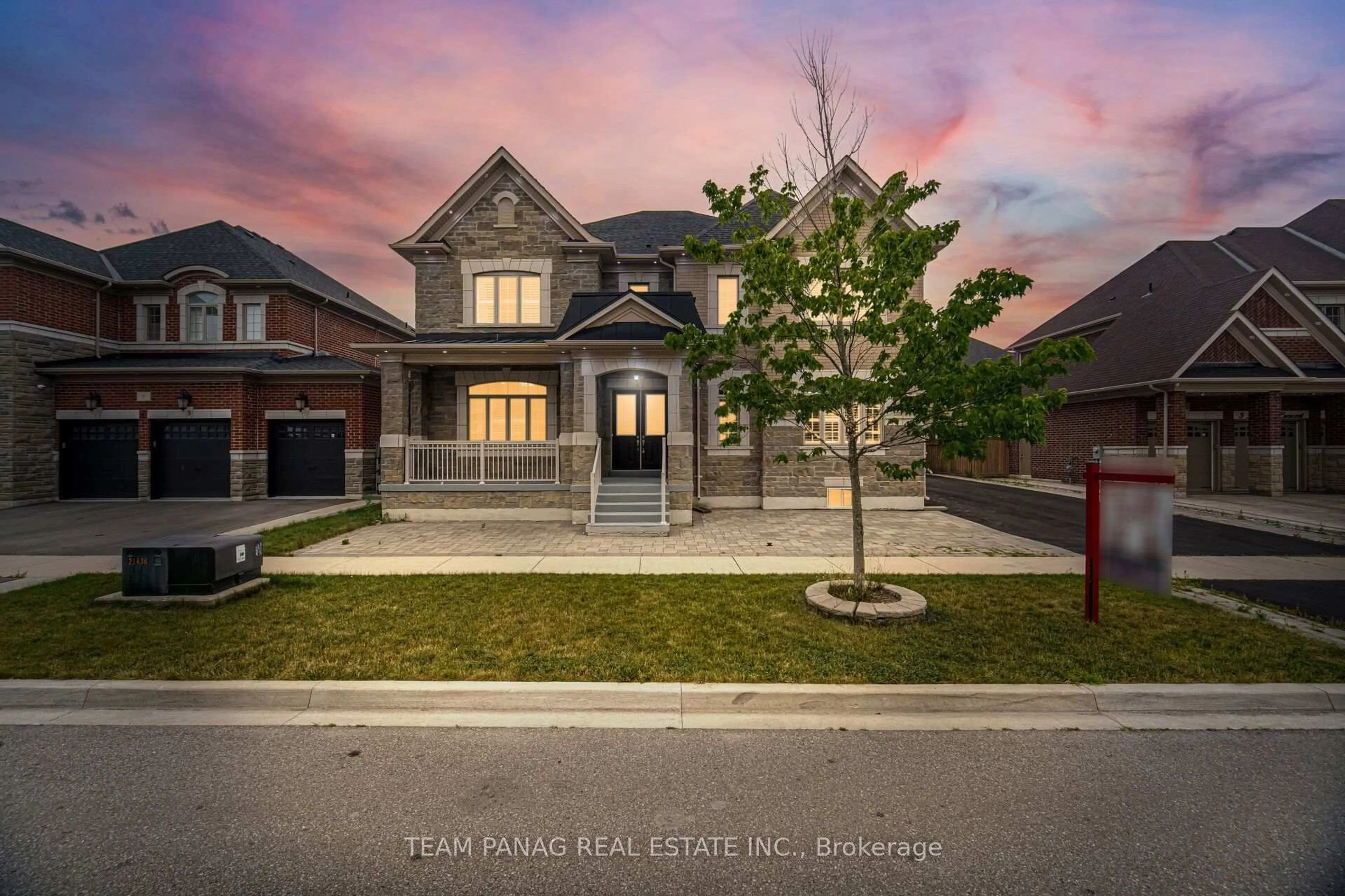 Home with brick exterior material, street for 7 Balloon Cres, Brampton Ontario L6P 4B7