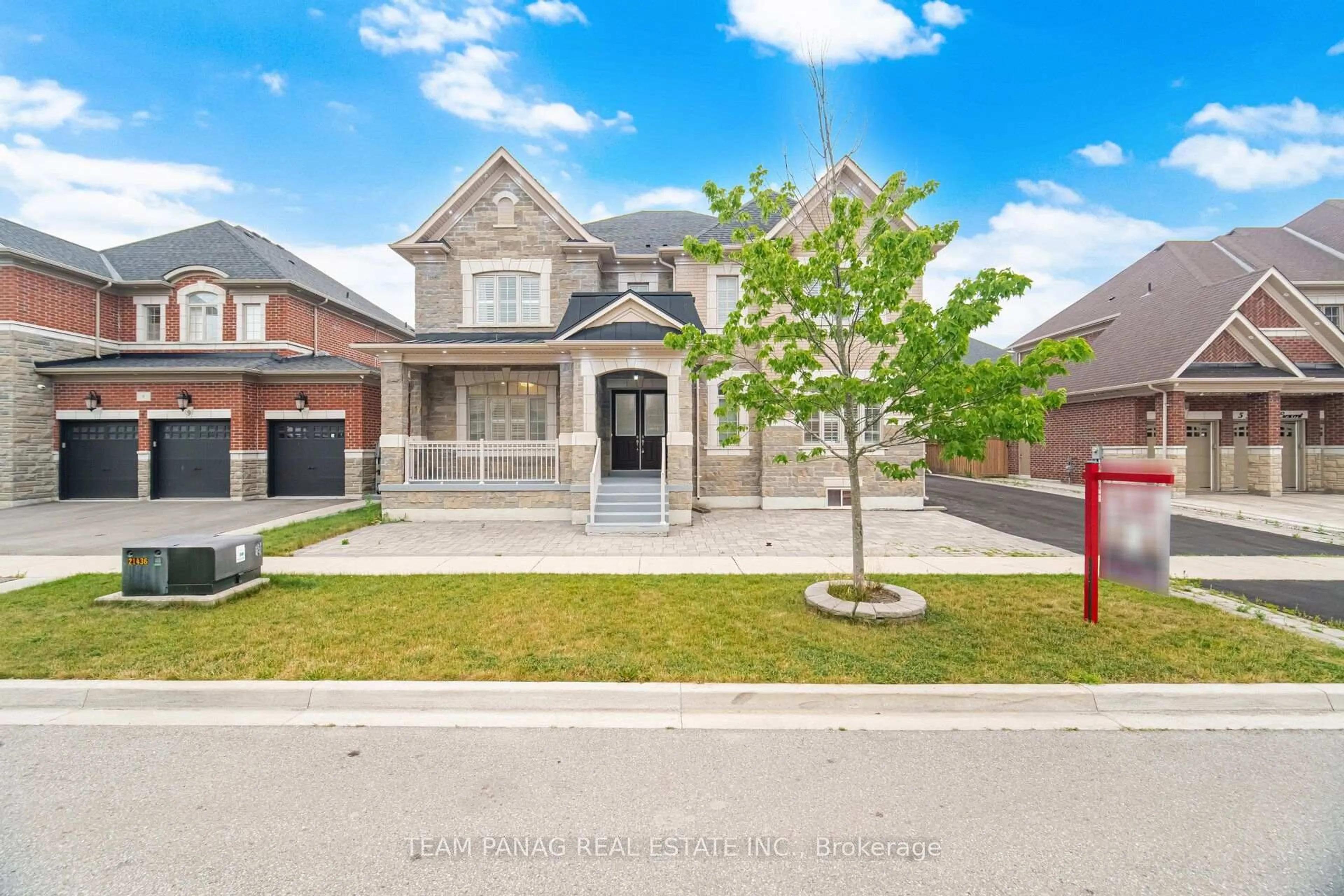 Home with brick exterior material, street for 7 Balloon Cres, Brampton Ontario L6P 4B7
