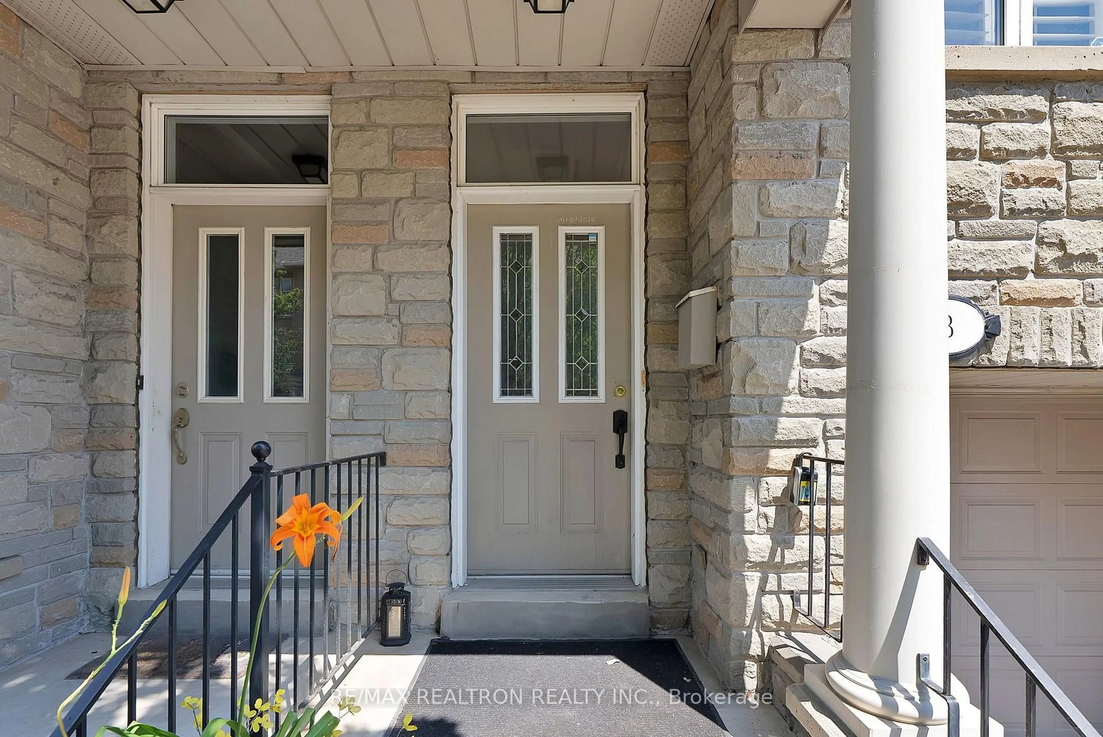 Indoor entryway for 3 James Stock Path, Toronto Ontario M8Z 6C6