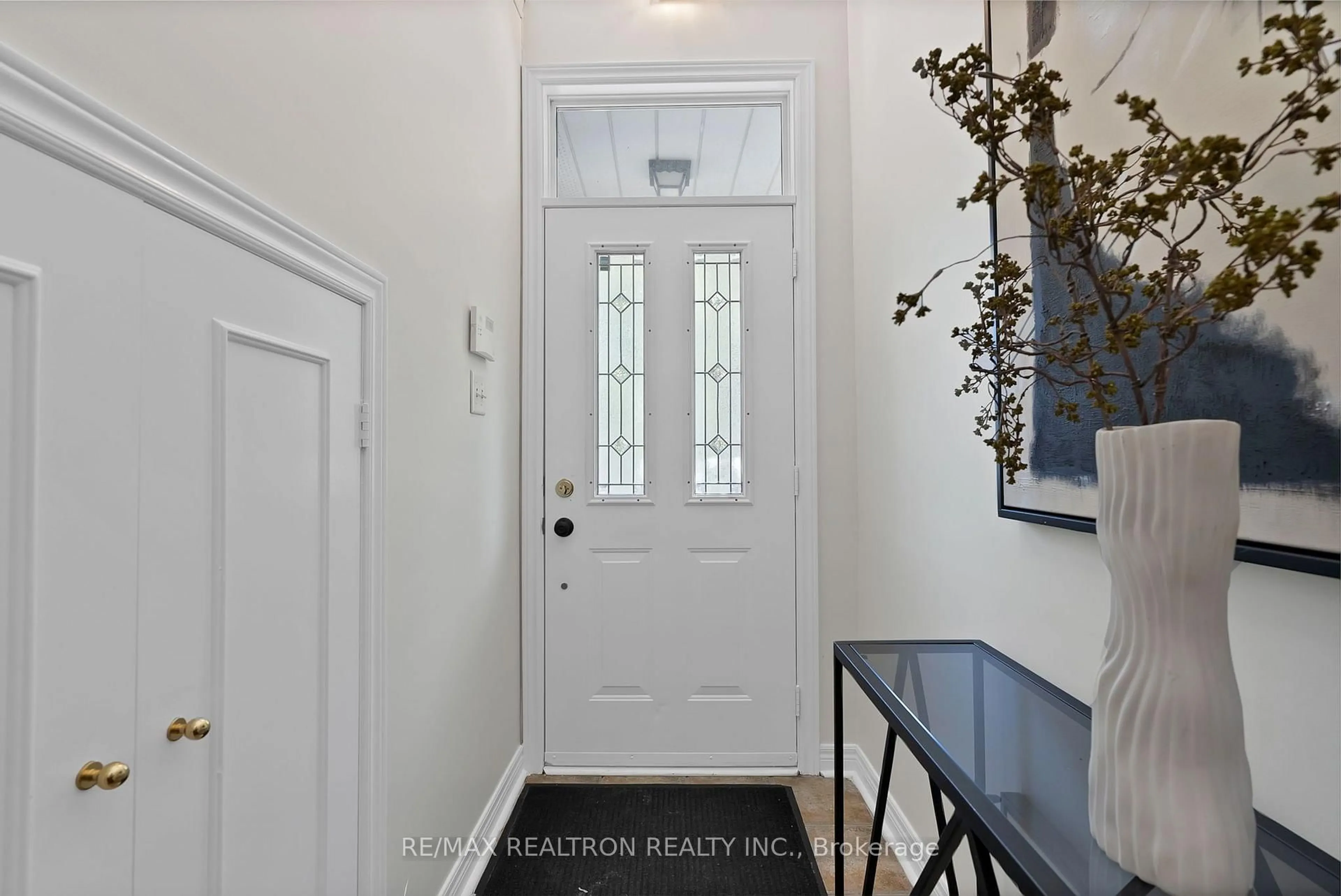 Indoor entryway for 3 James Stock Path, Toronto Ontario M8Z 6C6