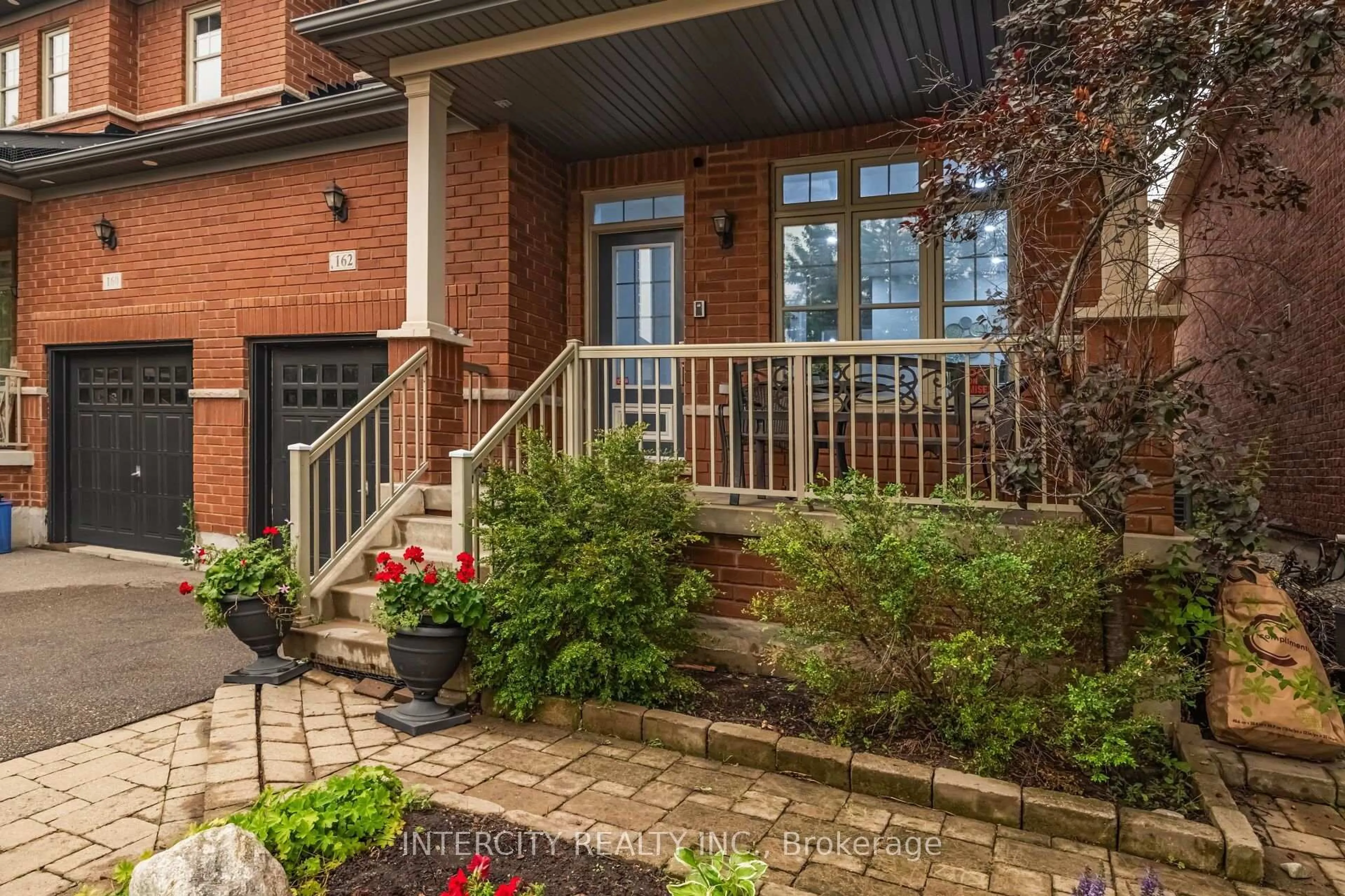 Home with brick exterior material, street for 162 Holmes Cres, Milton Ontario L9T 0V9