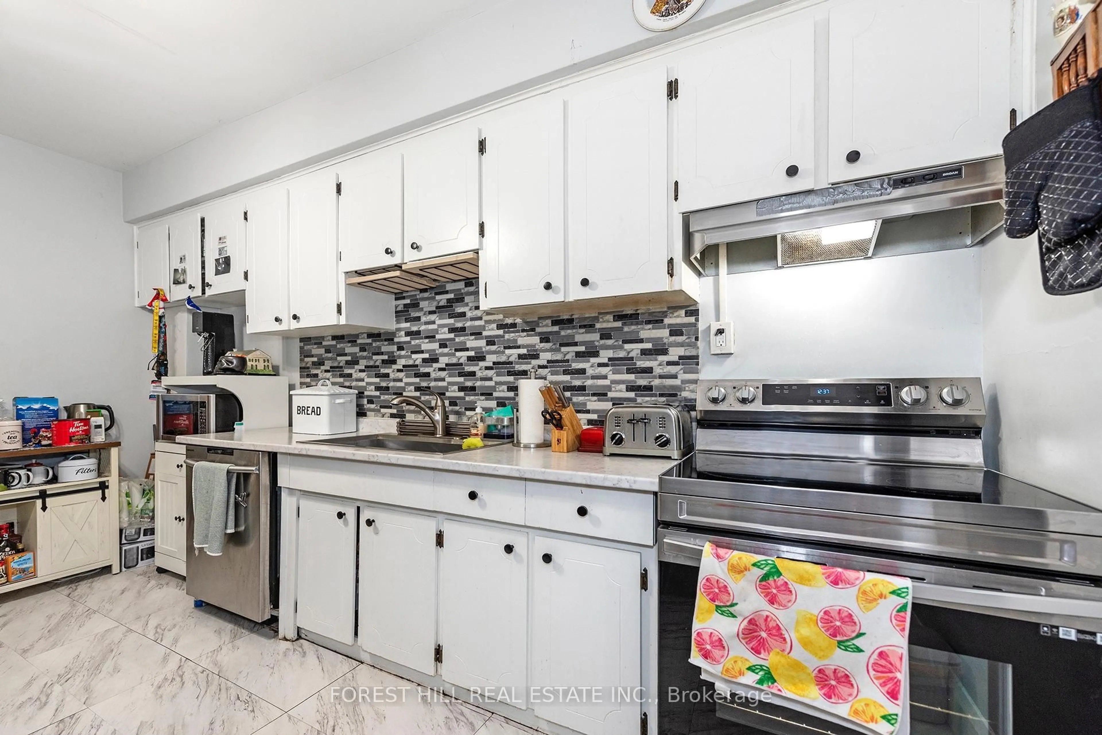 Unknown for 413 Westmoreland Ave, Toronto Ontario M6H 3A6