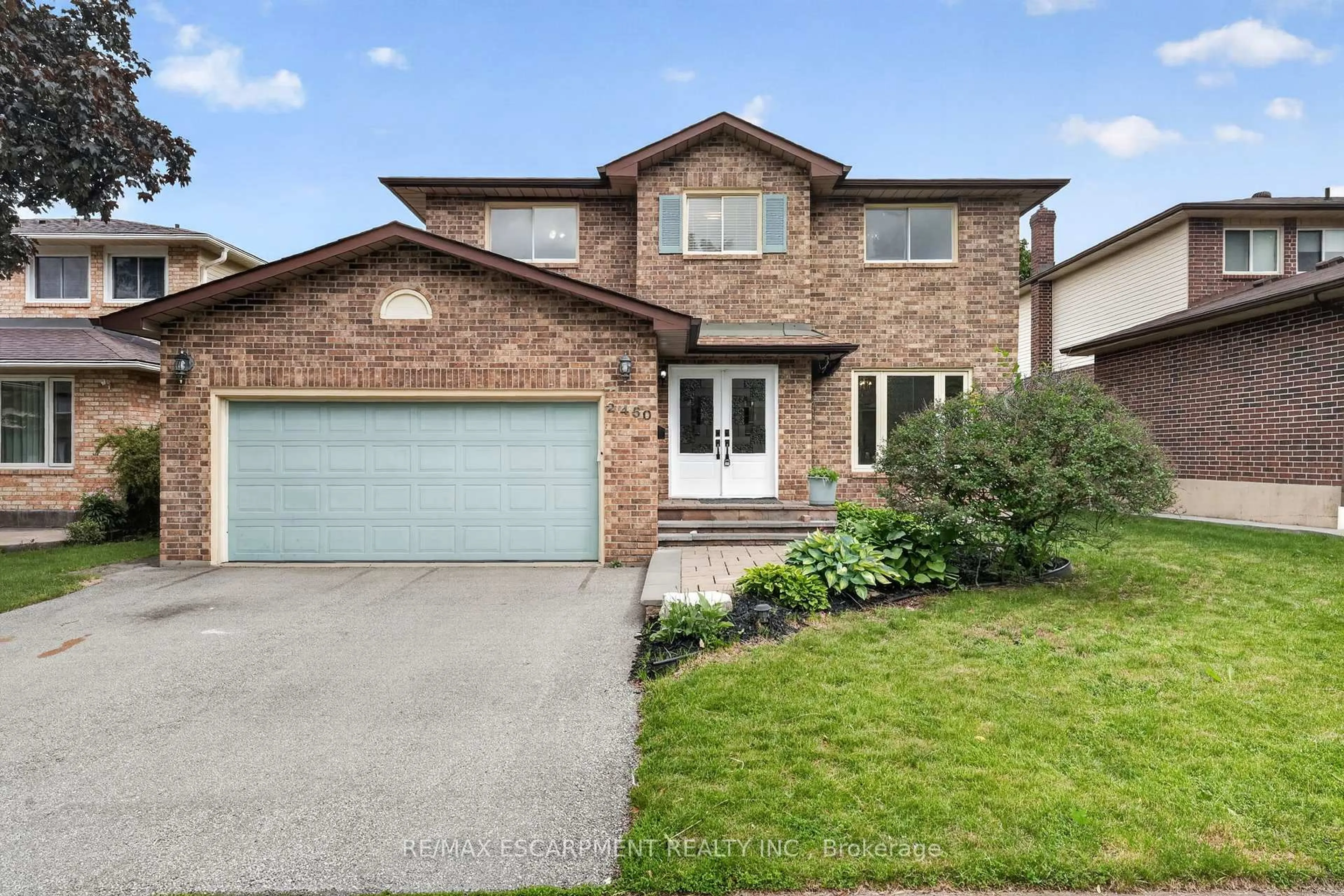 Home with brick exterior material, street for 2450 Overton Dr, Burlington Ontario L7P 4B5