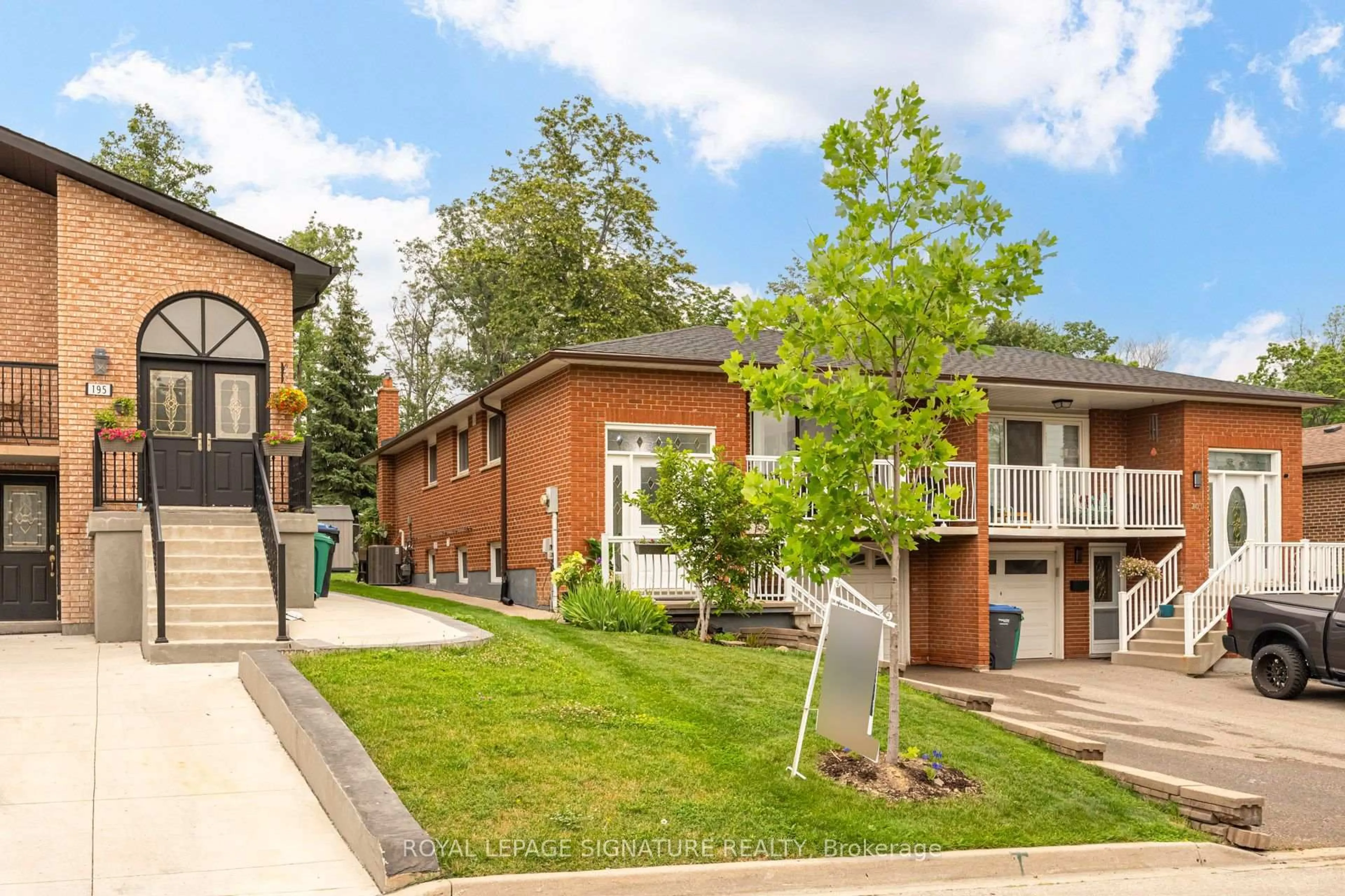 Unknown for 199 Chalfield Lane, Mississauga Ontario L4Z 1K9