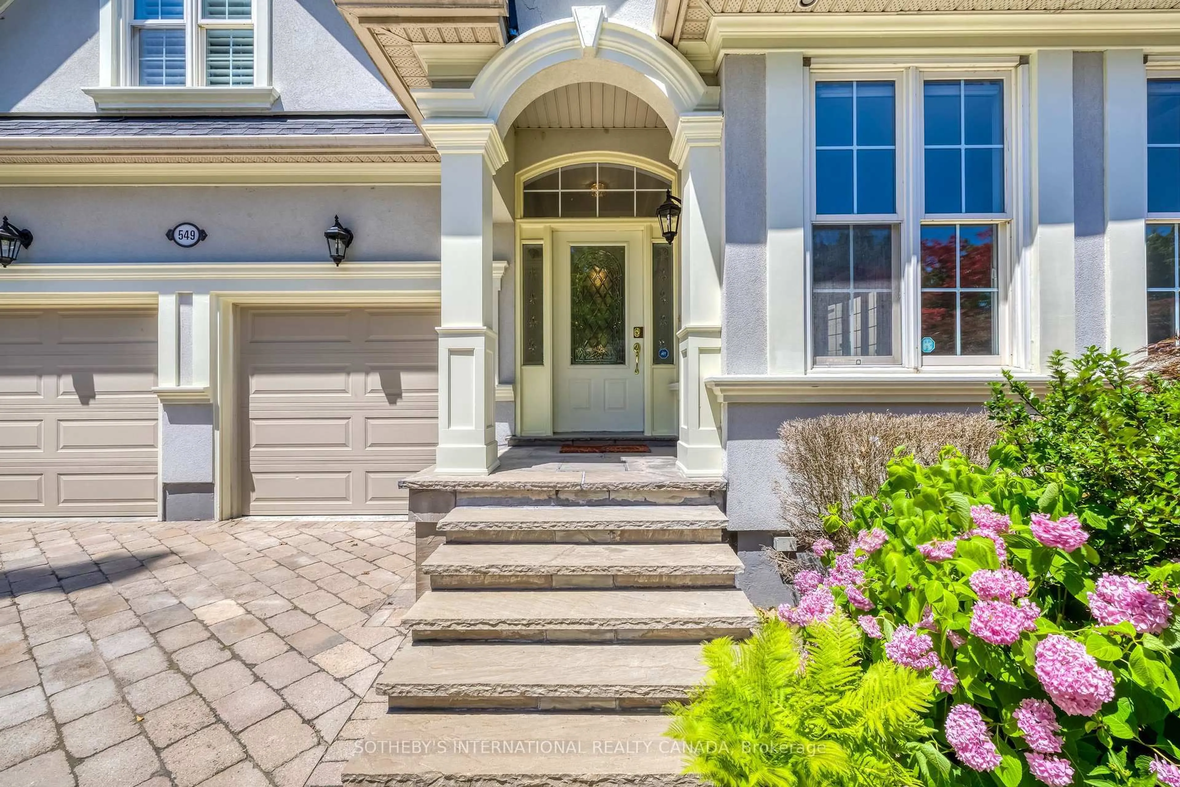 Home with brick exterior material, street for 549 Renshaw Crt, Mississauga Ontario L5H 4L6