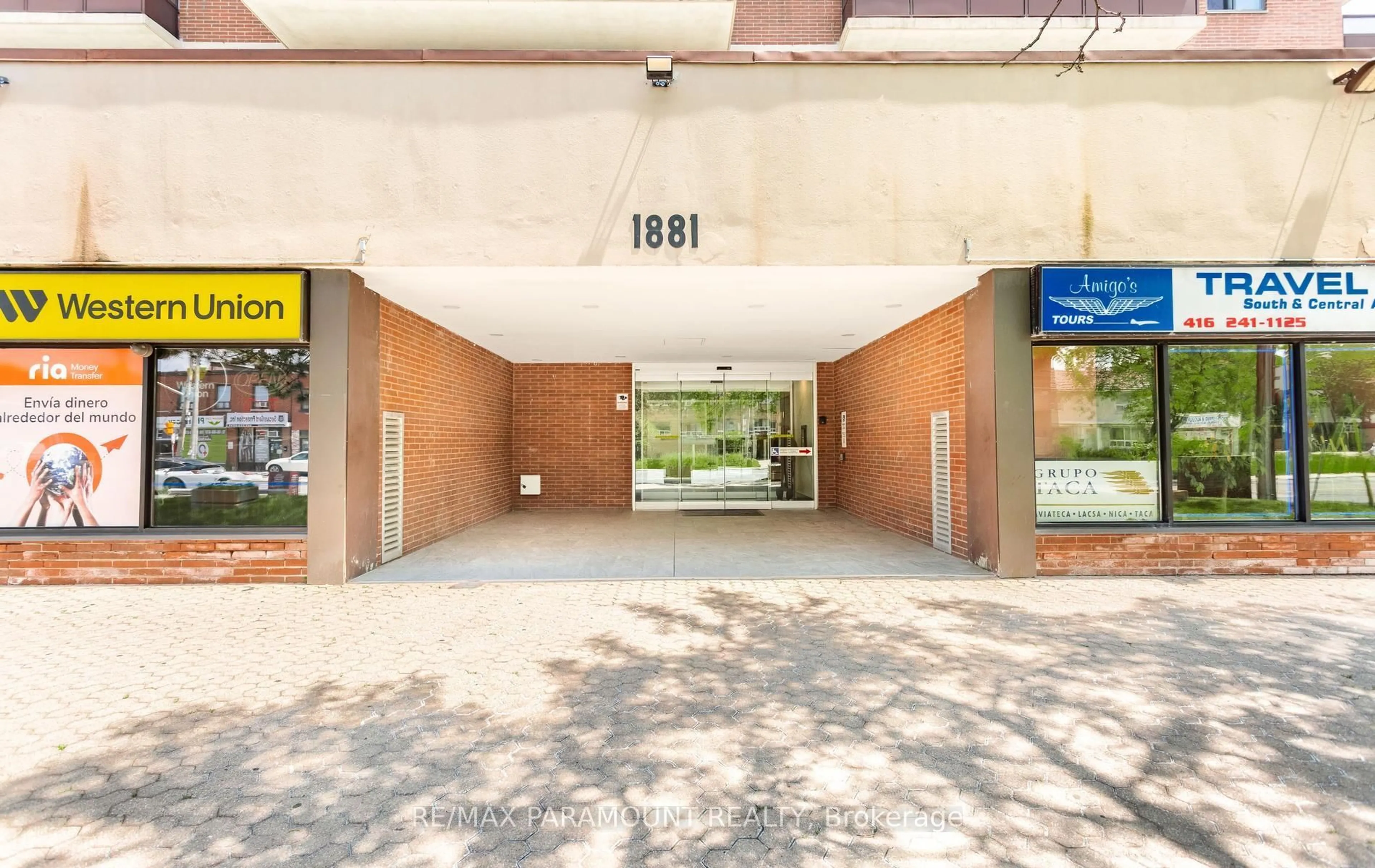 Indoor foyer for 1881 Jane St #303, Toronto Ontario M9N 3S7
