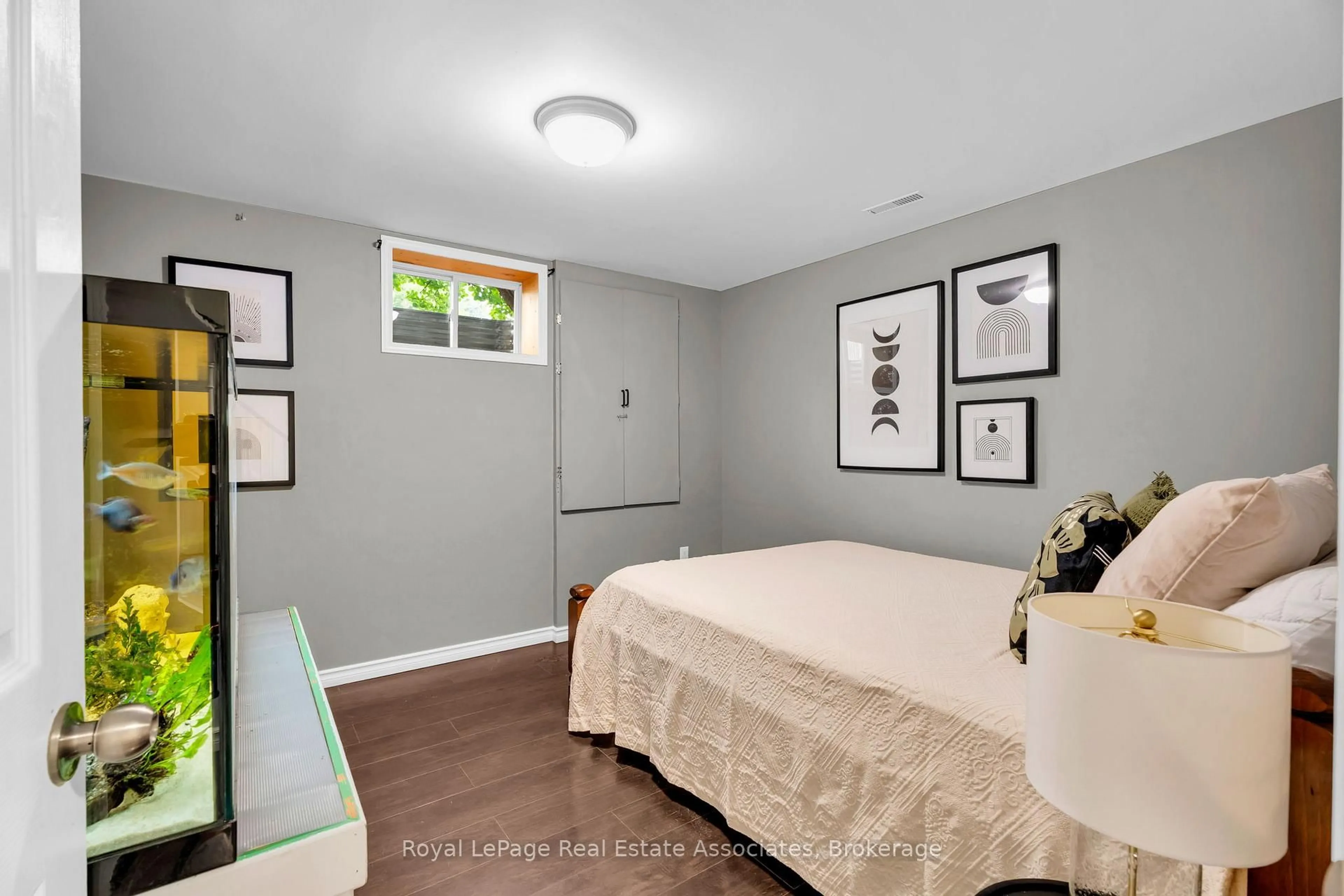Bedroom with bed, unknown for 27 Rennie St, Halton Hills Ontario L7J 2Y7