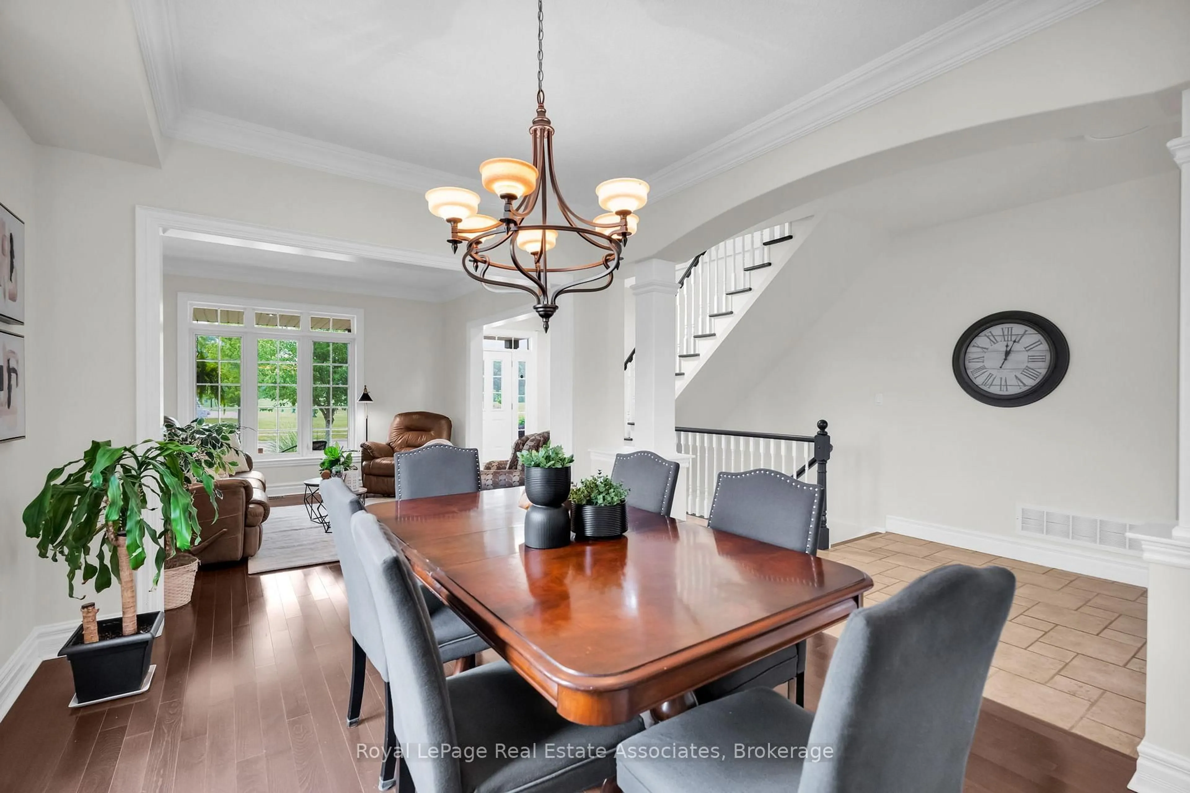 Dining room, unknown for 27 Rennie St, Halton Hills Ontario L7J 2Y7