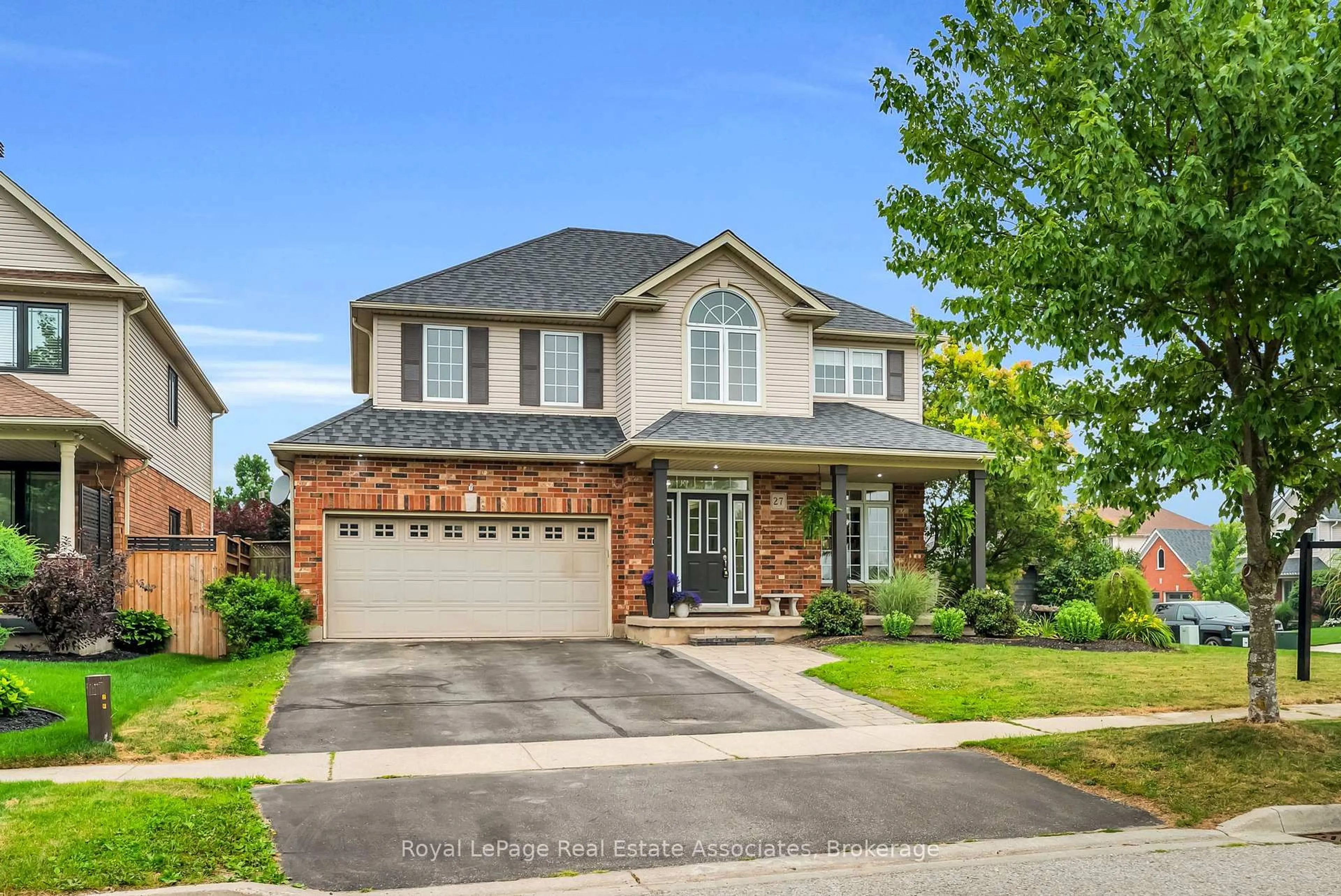 Home with brick exterior material, street for 27 Rennie St, Halton Hills Ontario L7J 2Y7