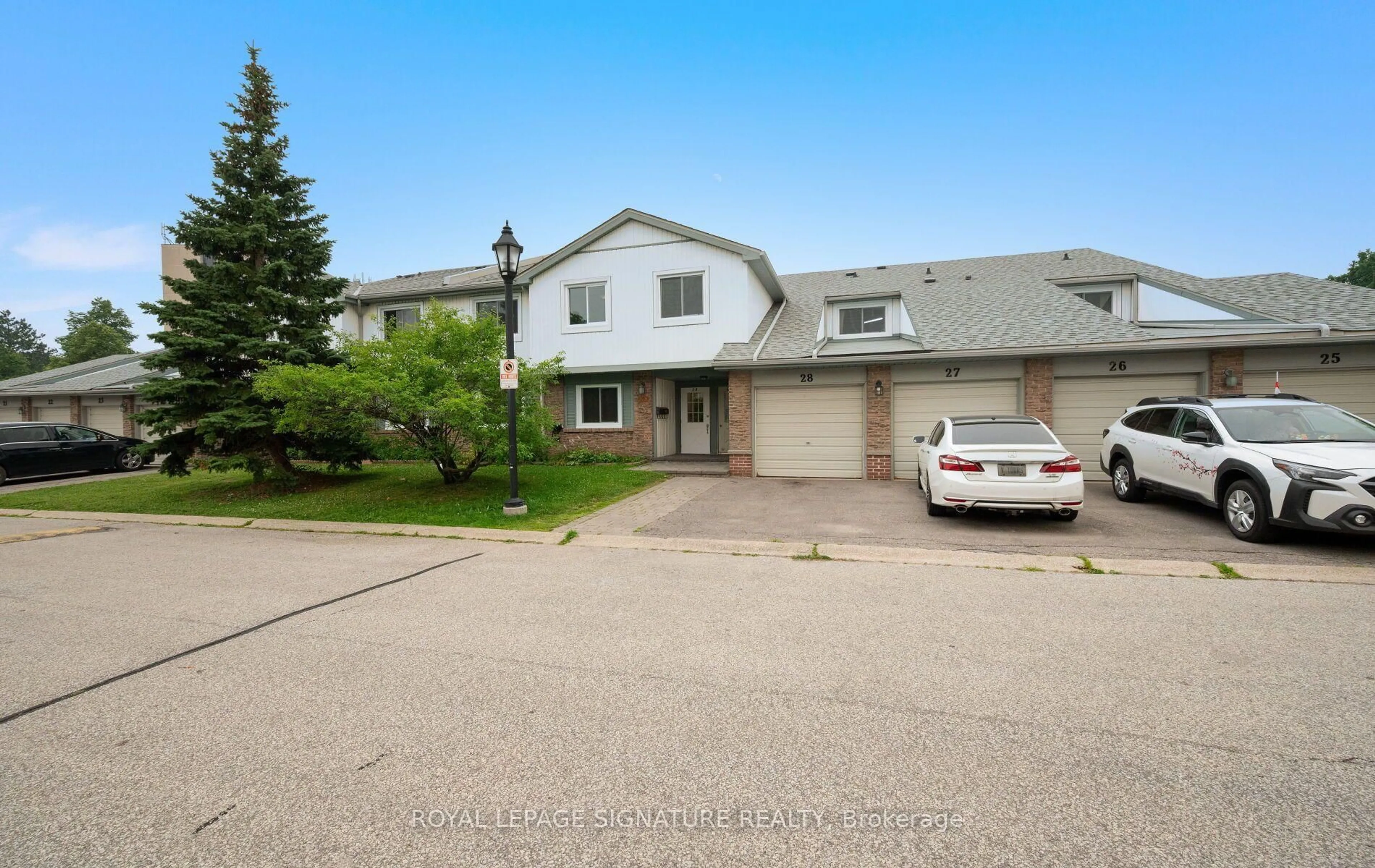 A pic from outside/outdoor area/front of a property/back of a property/a pic from drone, street for 6777 Formentera Ave #28, Mississauga Ontario L5N 2M3