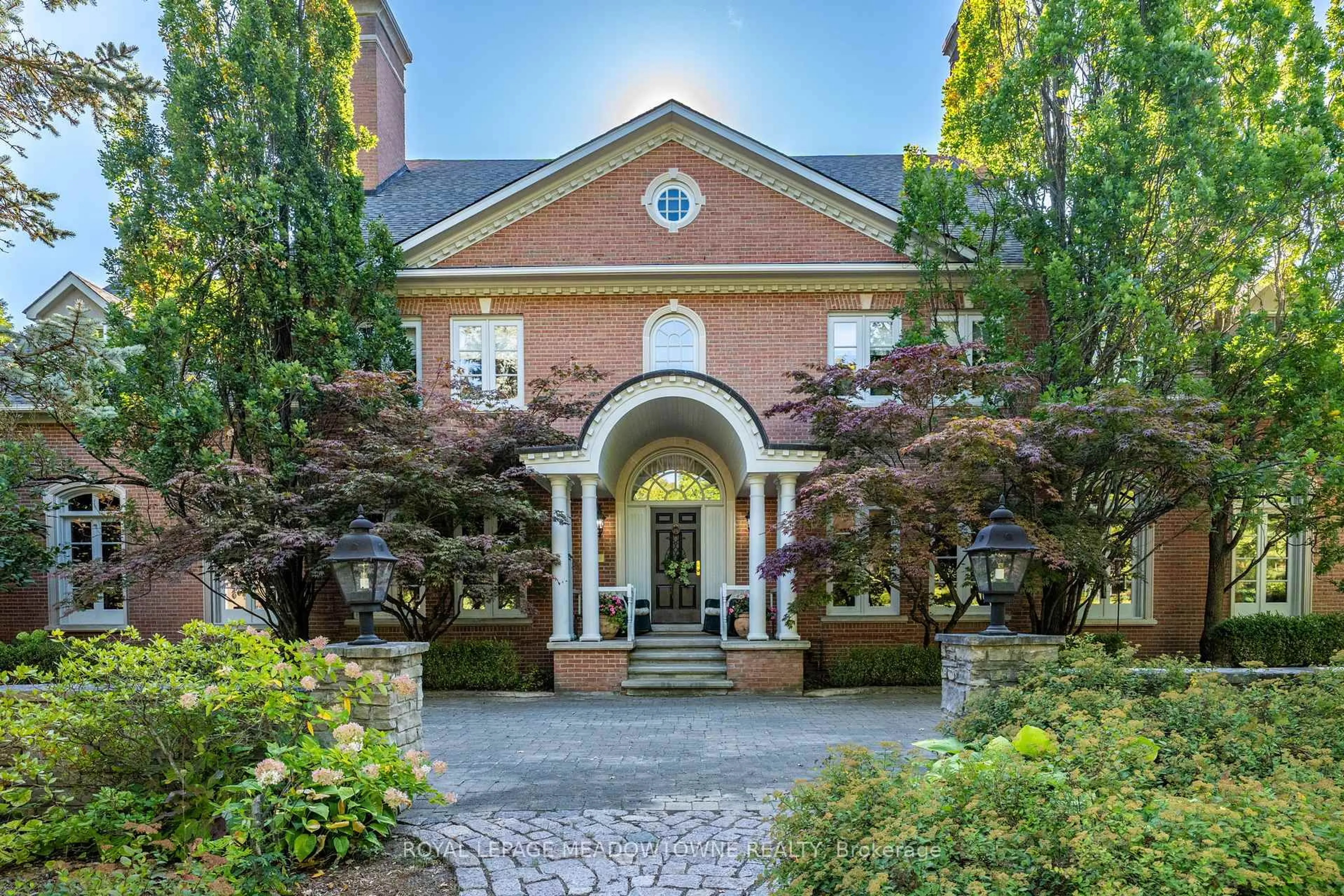 Unknown for 2097 Grange Sdrd, Caledon Ontario L7C 0E7